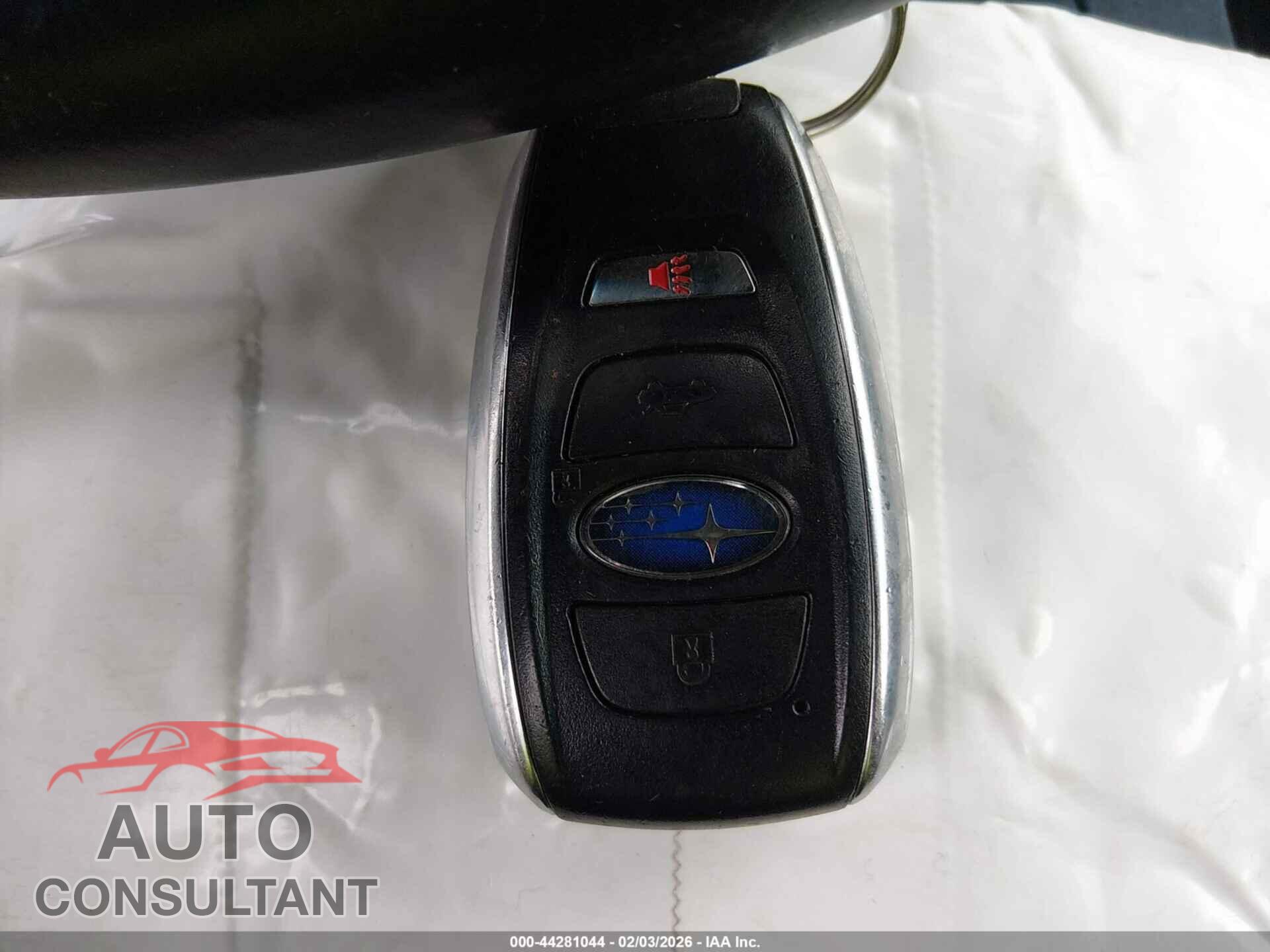 SUBARU OUTBACK 2017 - 4S4BSENC3H3373459