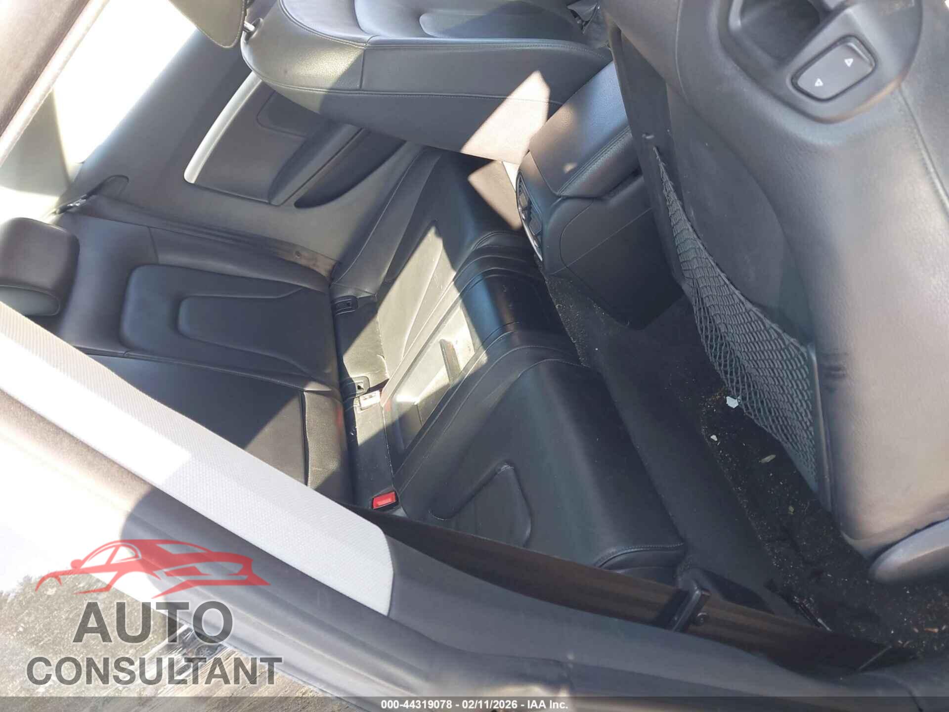AUDI A5 2014 - WAUGFAFR4EA009226