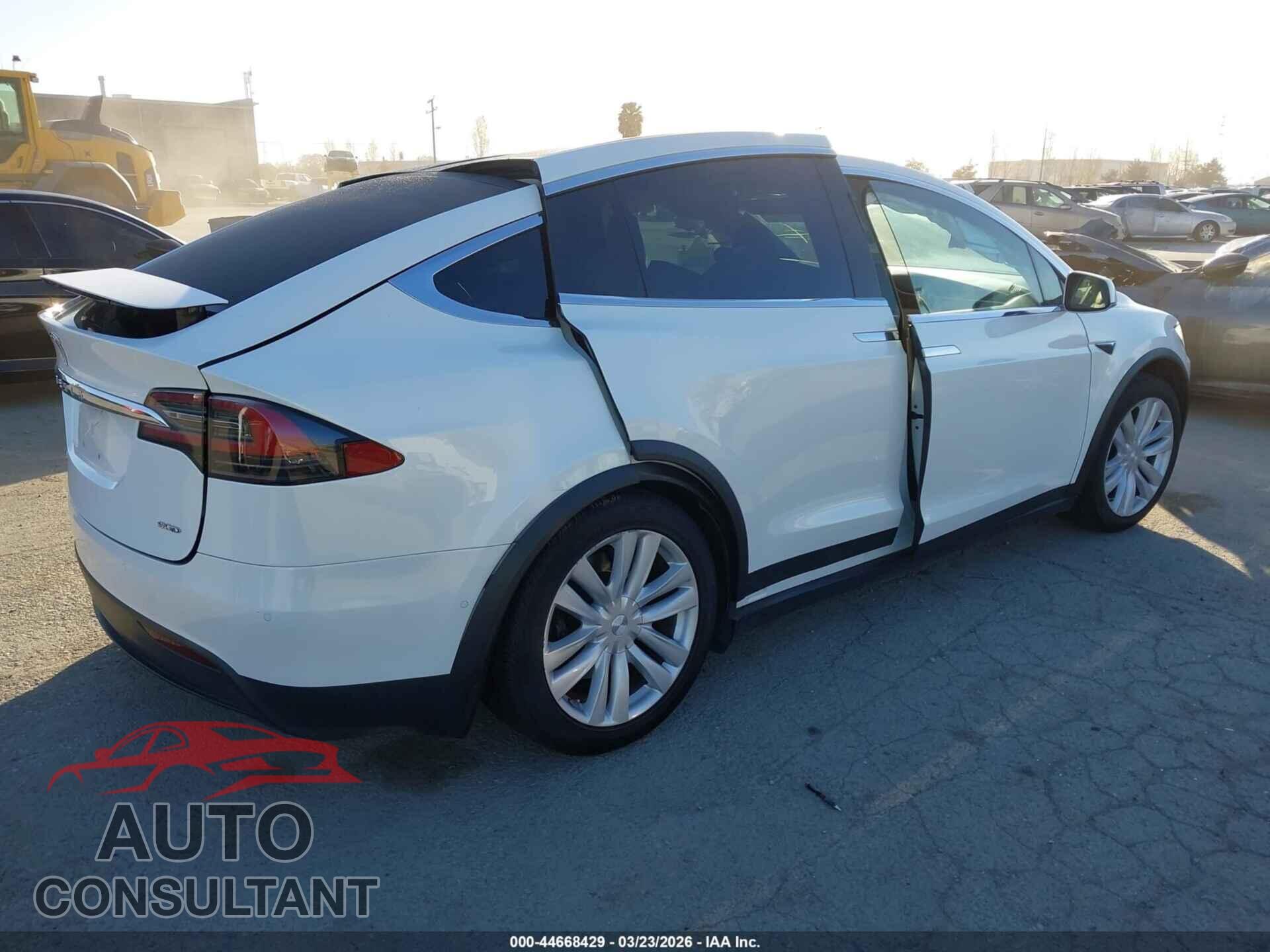 TESLA MODEL X 2017 - 5YJXCBE21HF041665
