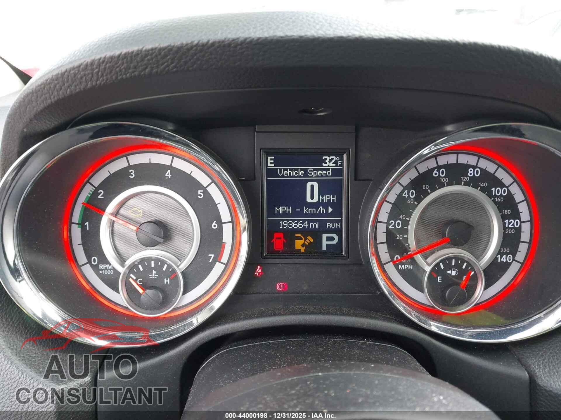 DODGE DURANGO 2012 - 1C4RDJEG4CC330704