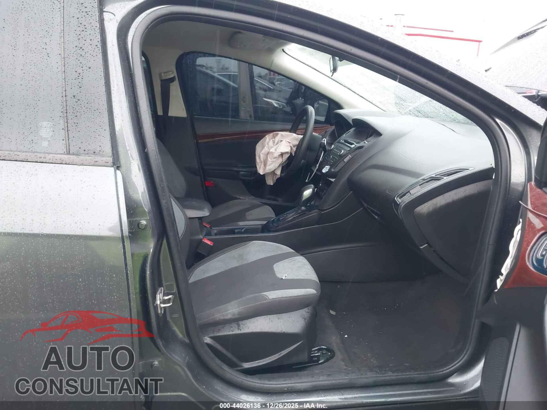 FORD FOCUS 2017 - 1FADP3FE5HL308332