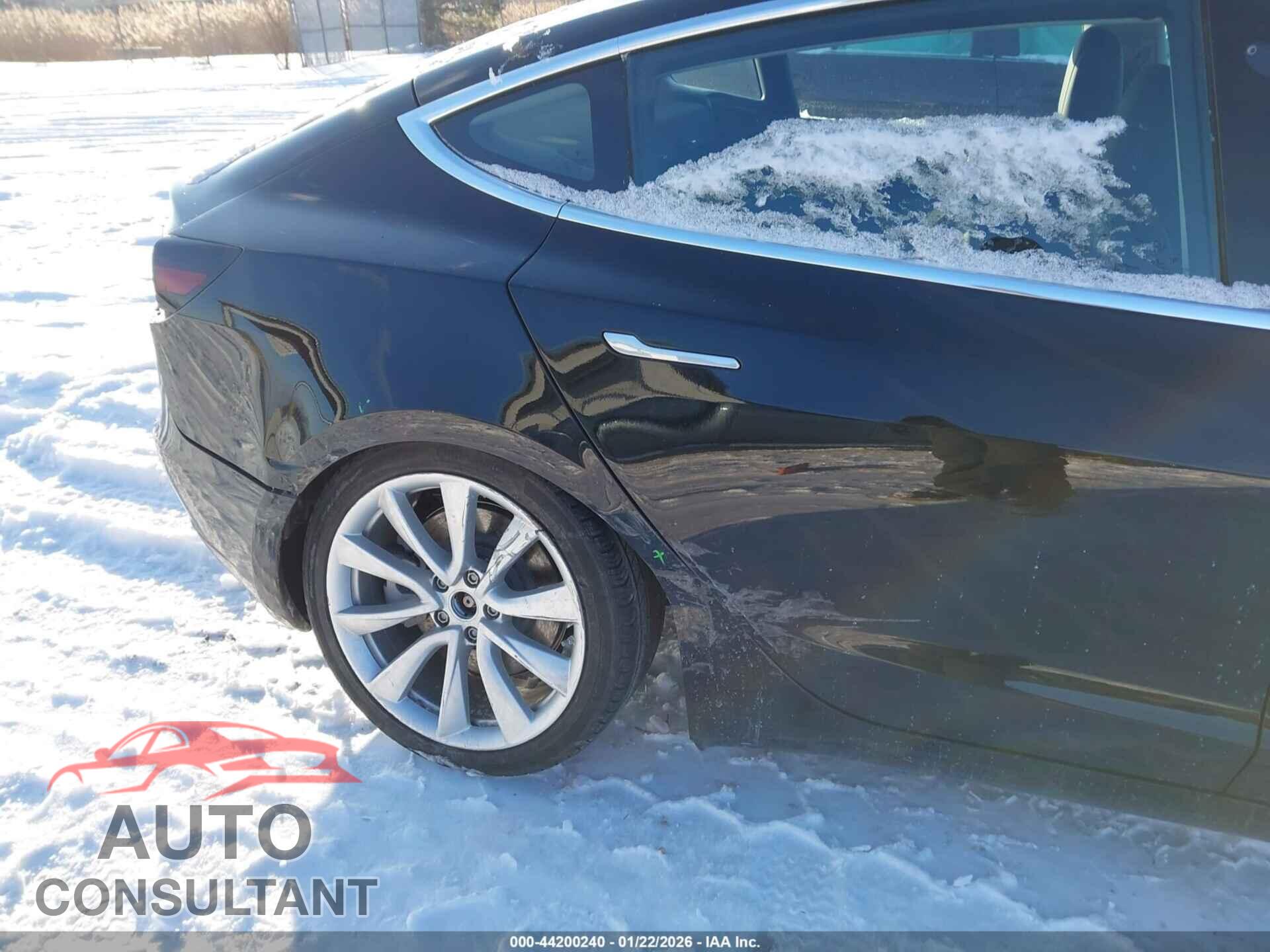 TESLA MODEL 3 2018 - 5YJ3E1EA6JF077061