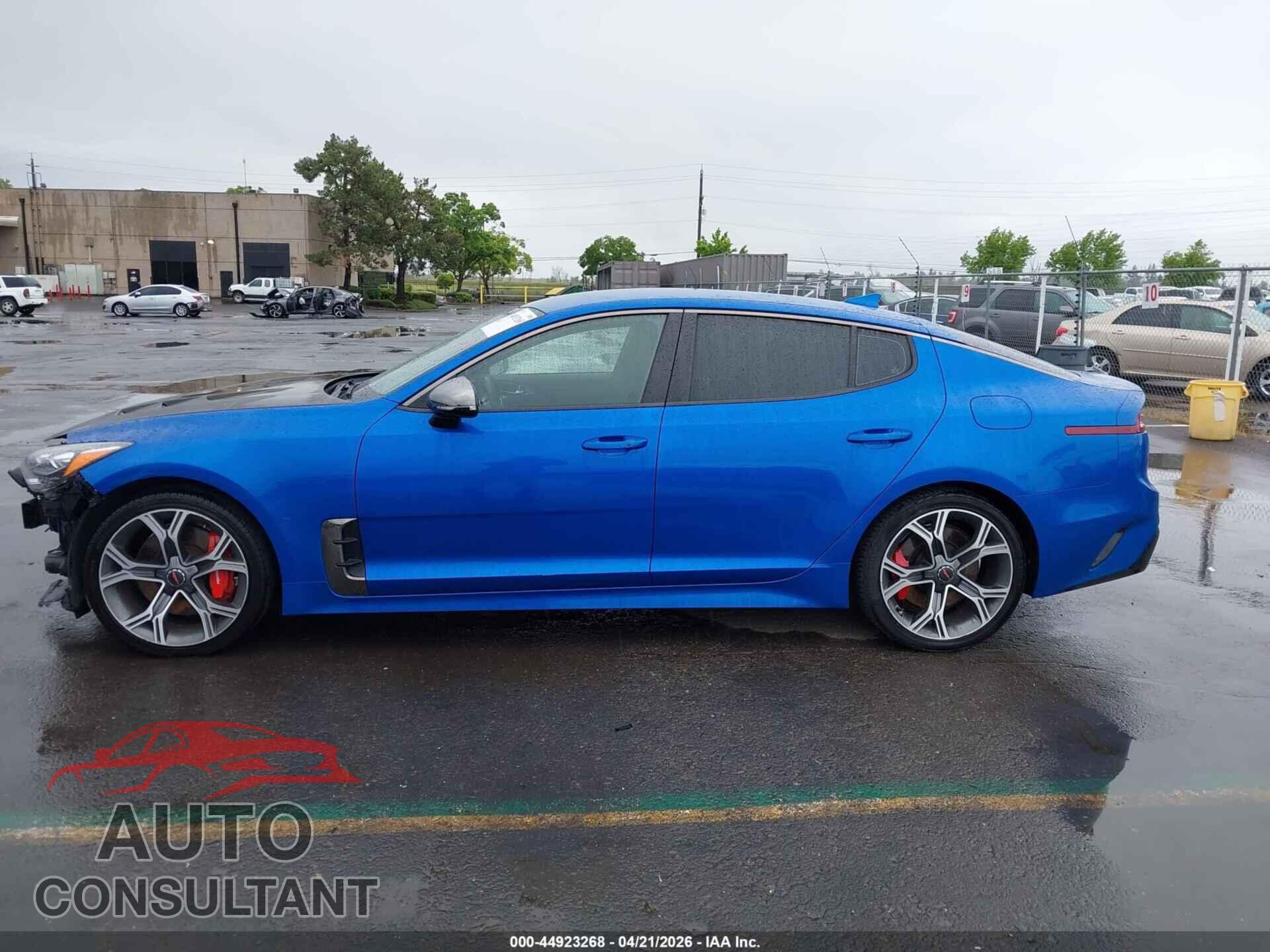 KIA STINGER 2018 - KNAE35LC4J6010865