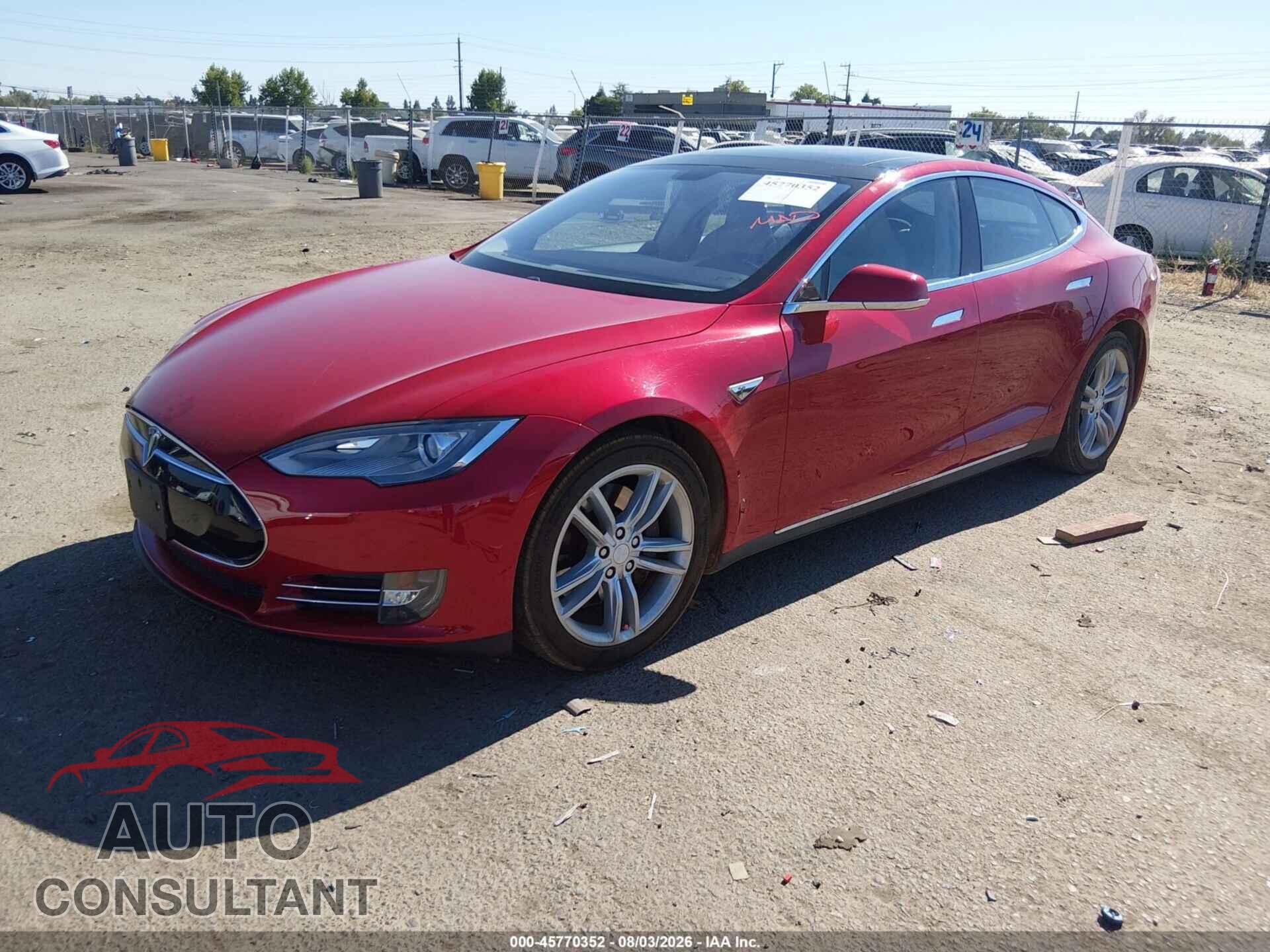 TESLA MODEL S 2013 - 5YJSA1CGXDFP23074