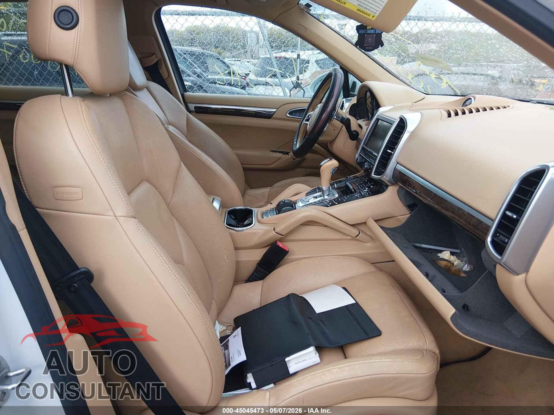 PORSCHE CAYENNE 2016 - WP1AB2A21GLA93872