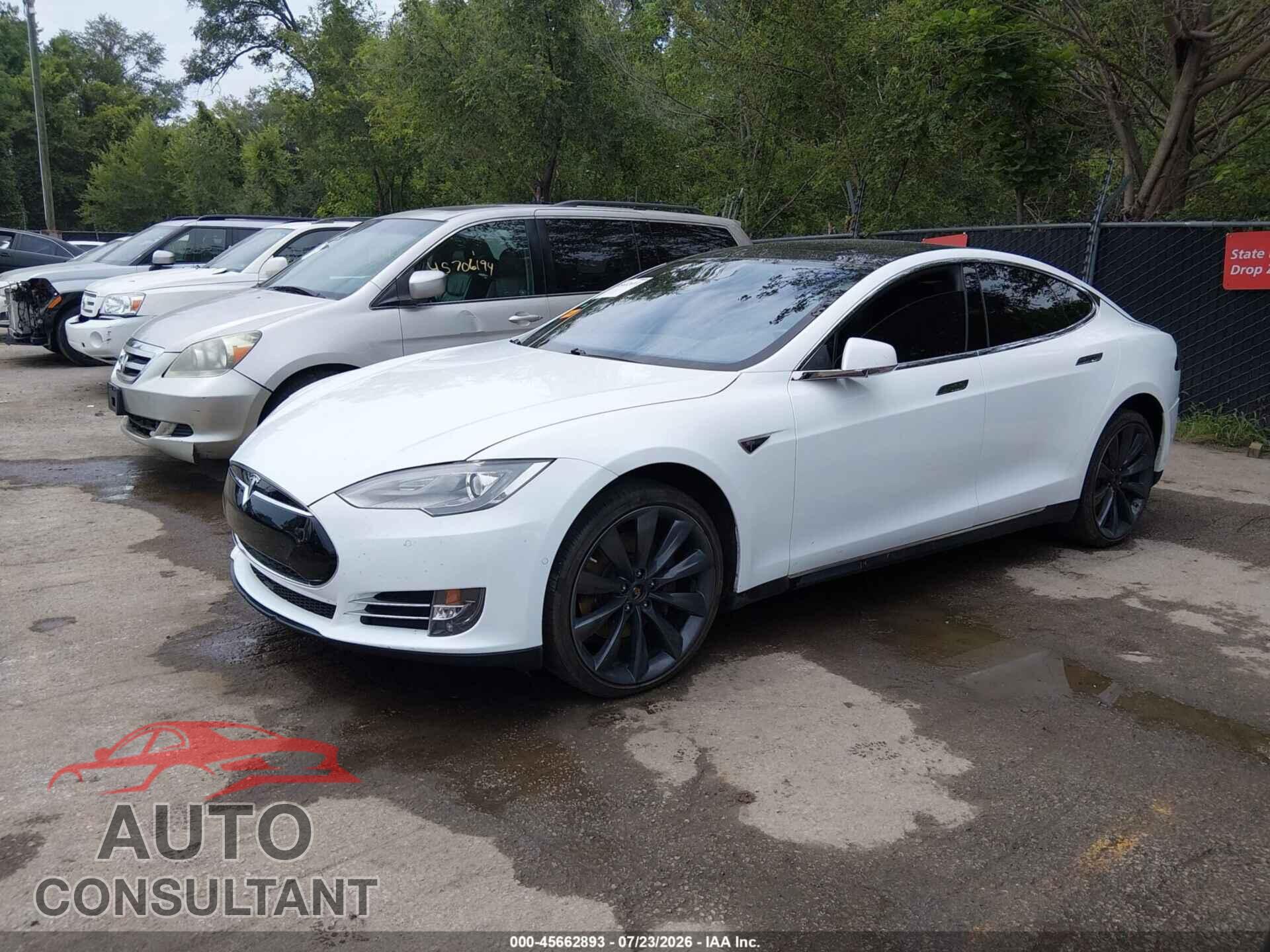 TESLA MODEL S 2015 - 5YJSA1E21FF112046