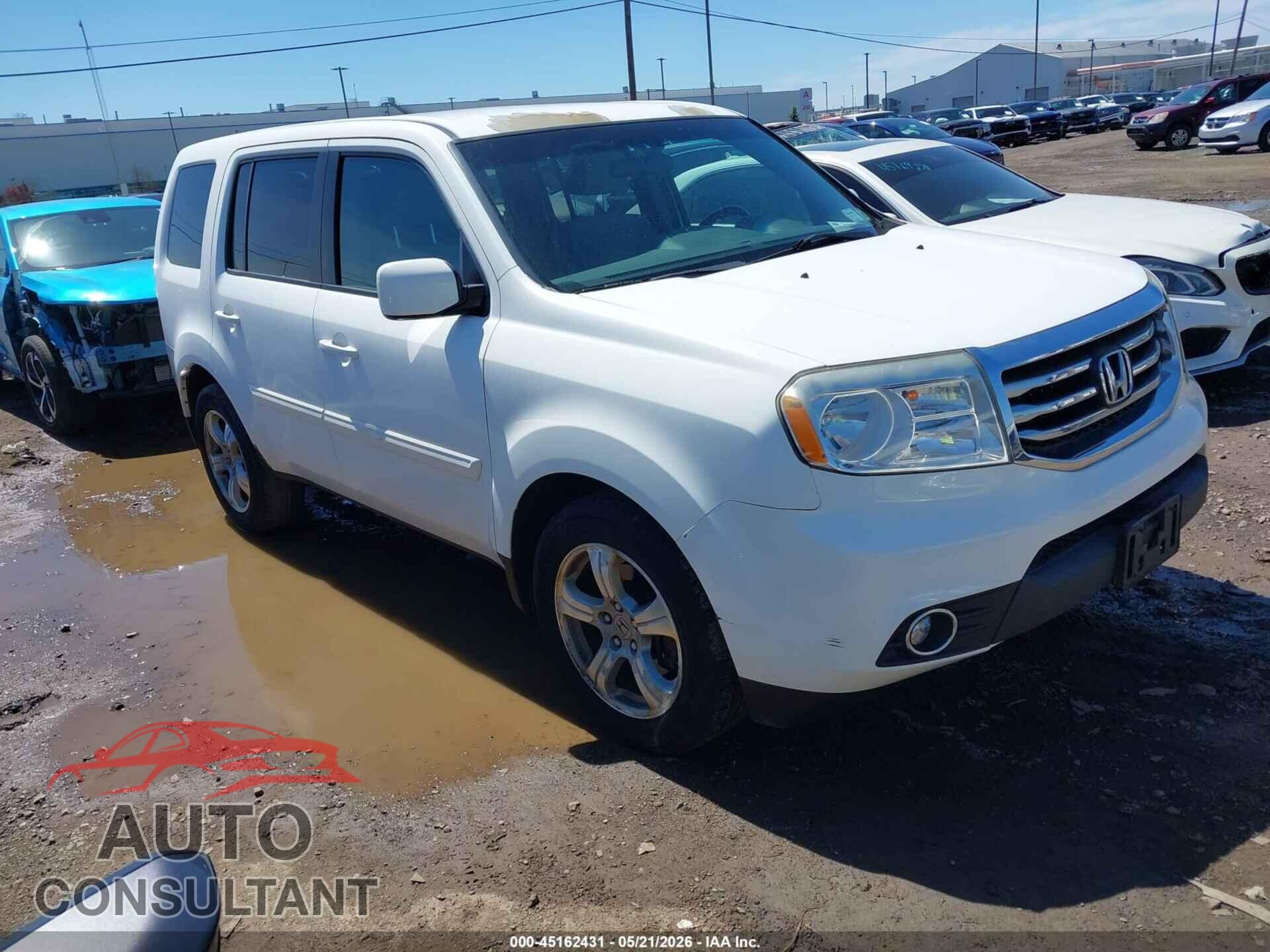 HONDA PILOT 2013 - 5FNYF4H44DB082144