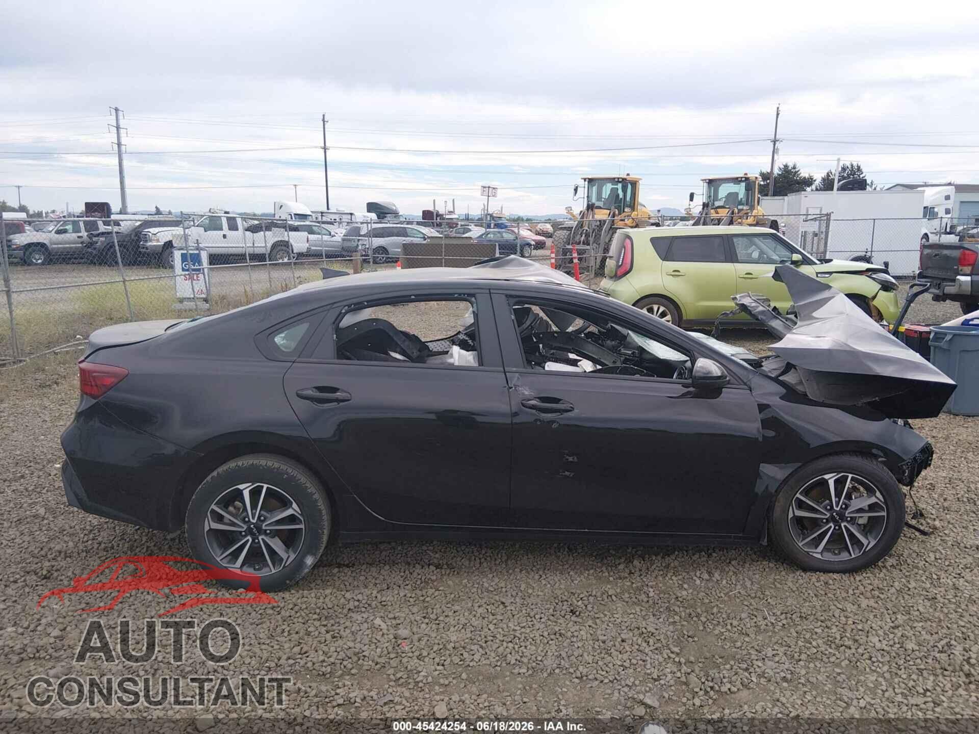 KIA FORTE 2023 - 3KPF24AD2PE598526