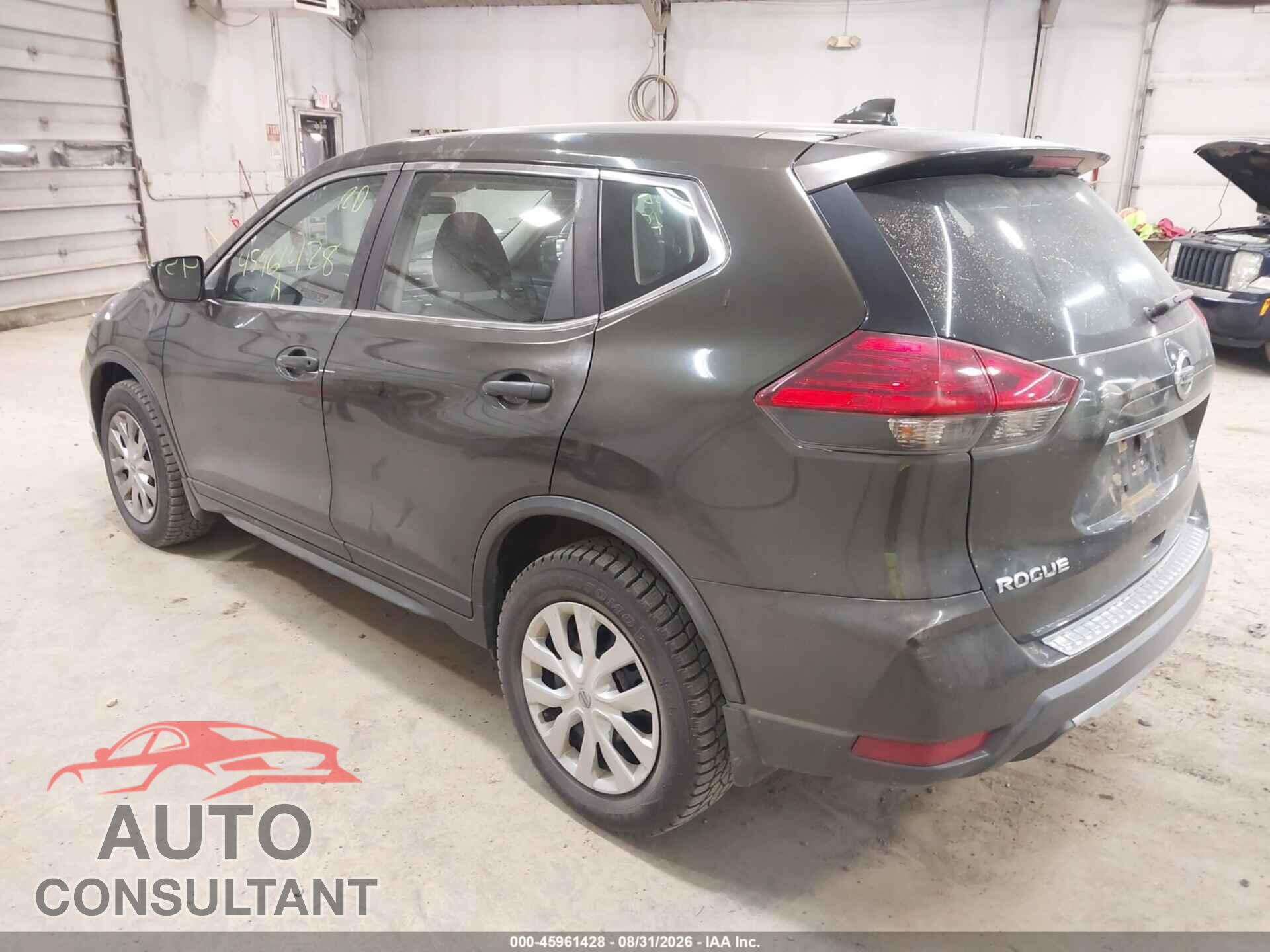 NISSAN ROGUE 2017 - KNMAT2MV4HP523621
