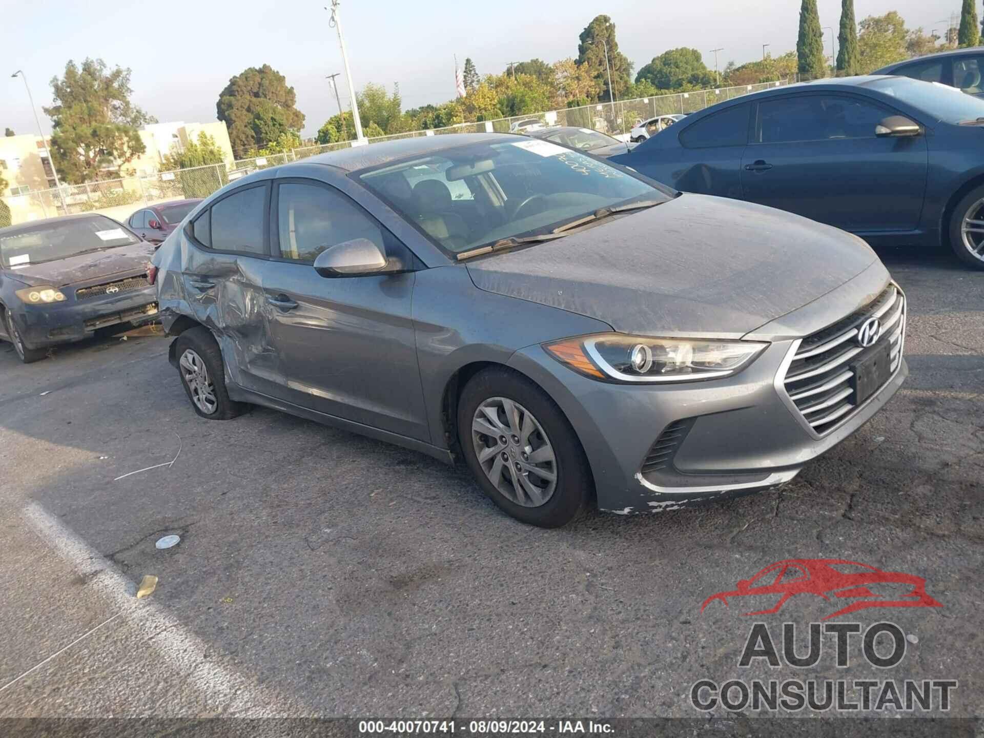 HYUNDAI ELANTRA 2017 - KMHD74LF6HU092686