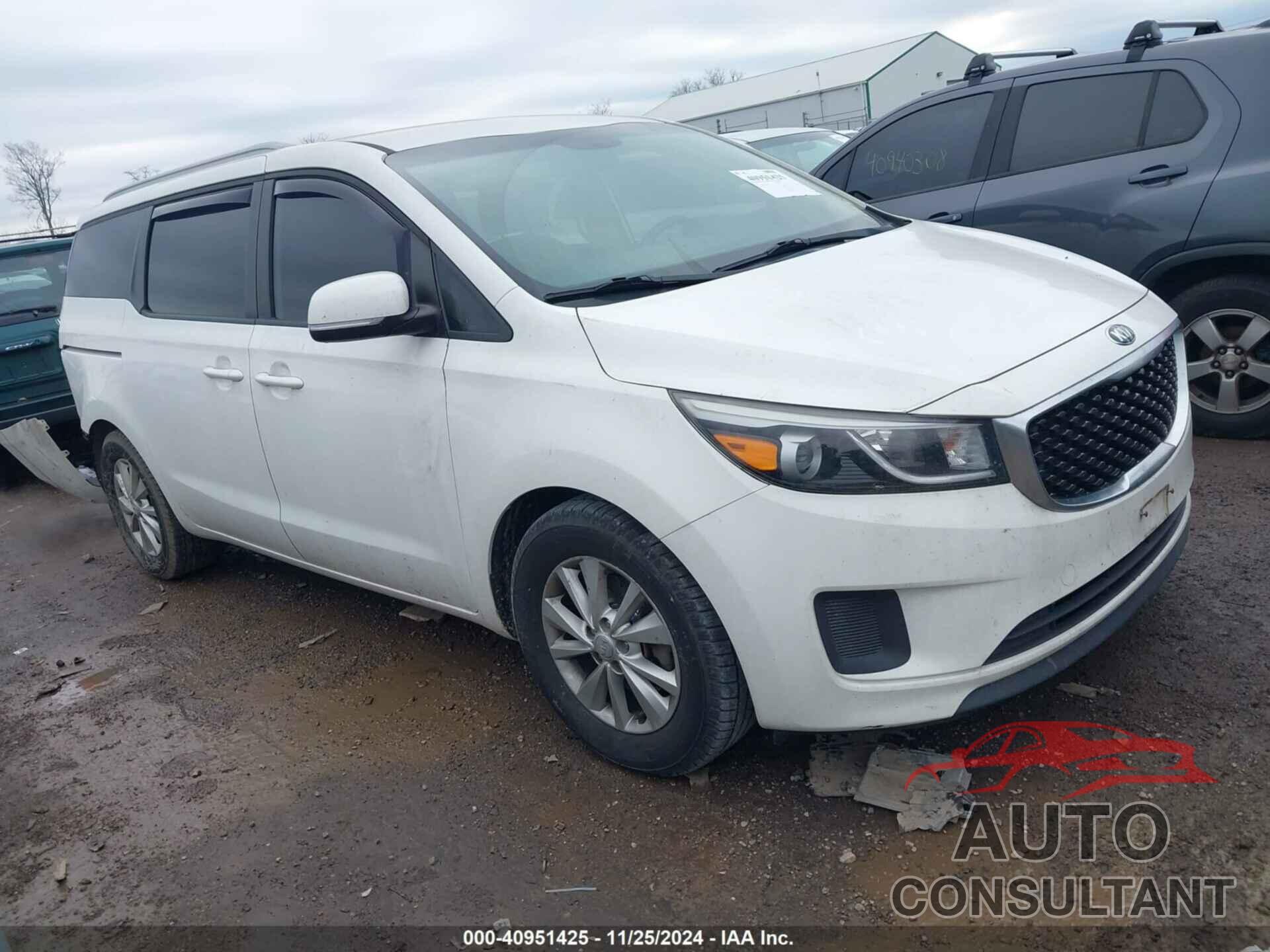 KIA SEDONA 2016 - KNDMB5C10G6090139