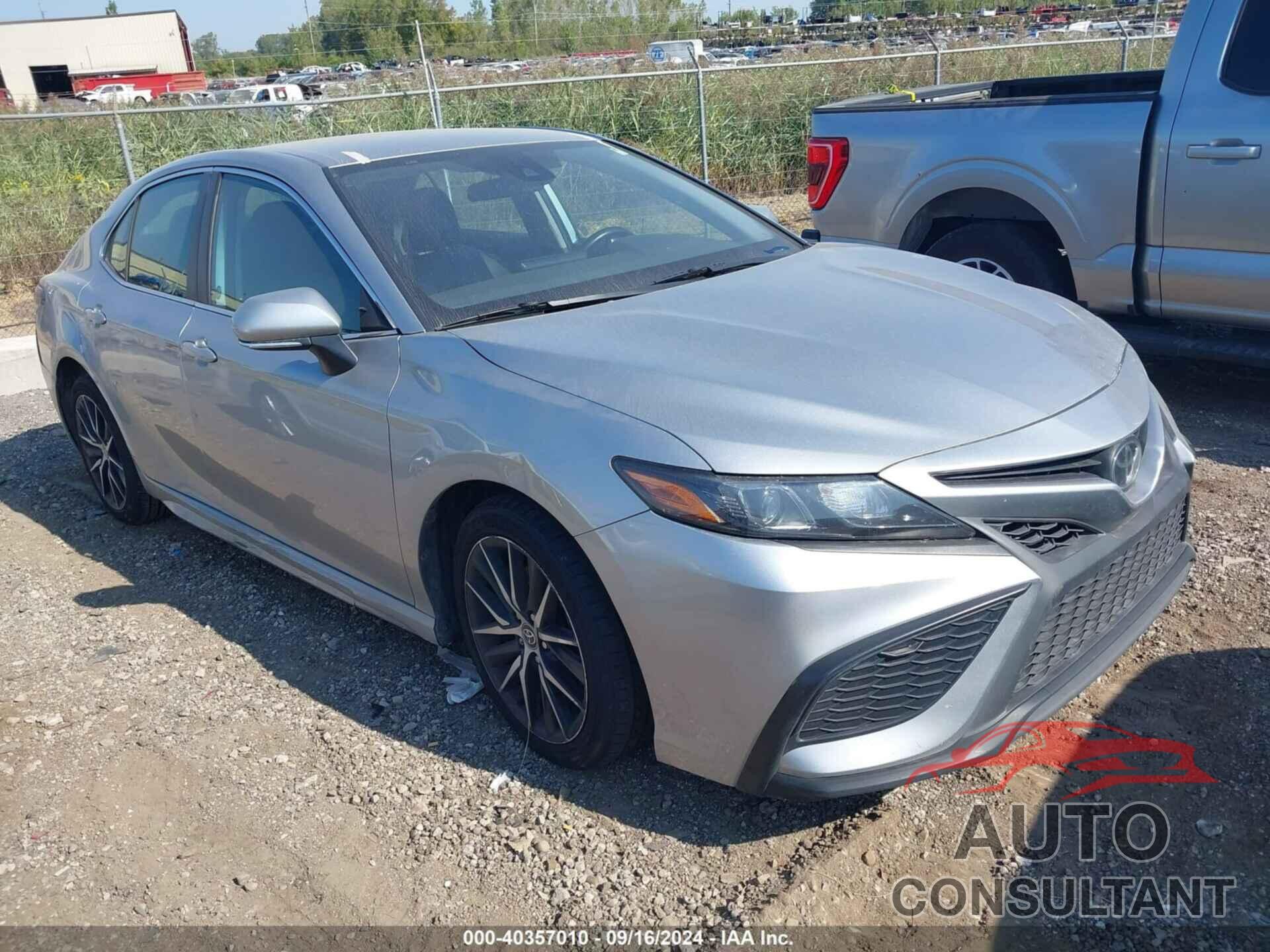 TOYOTA CAMRY 2022 - 4T1G11AK3NU660241