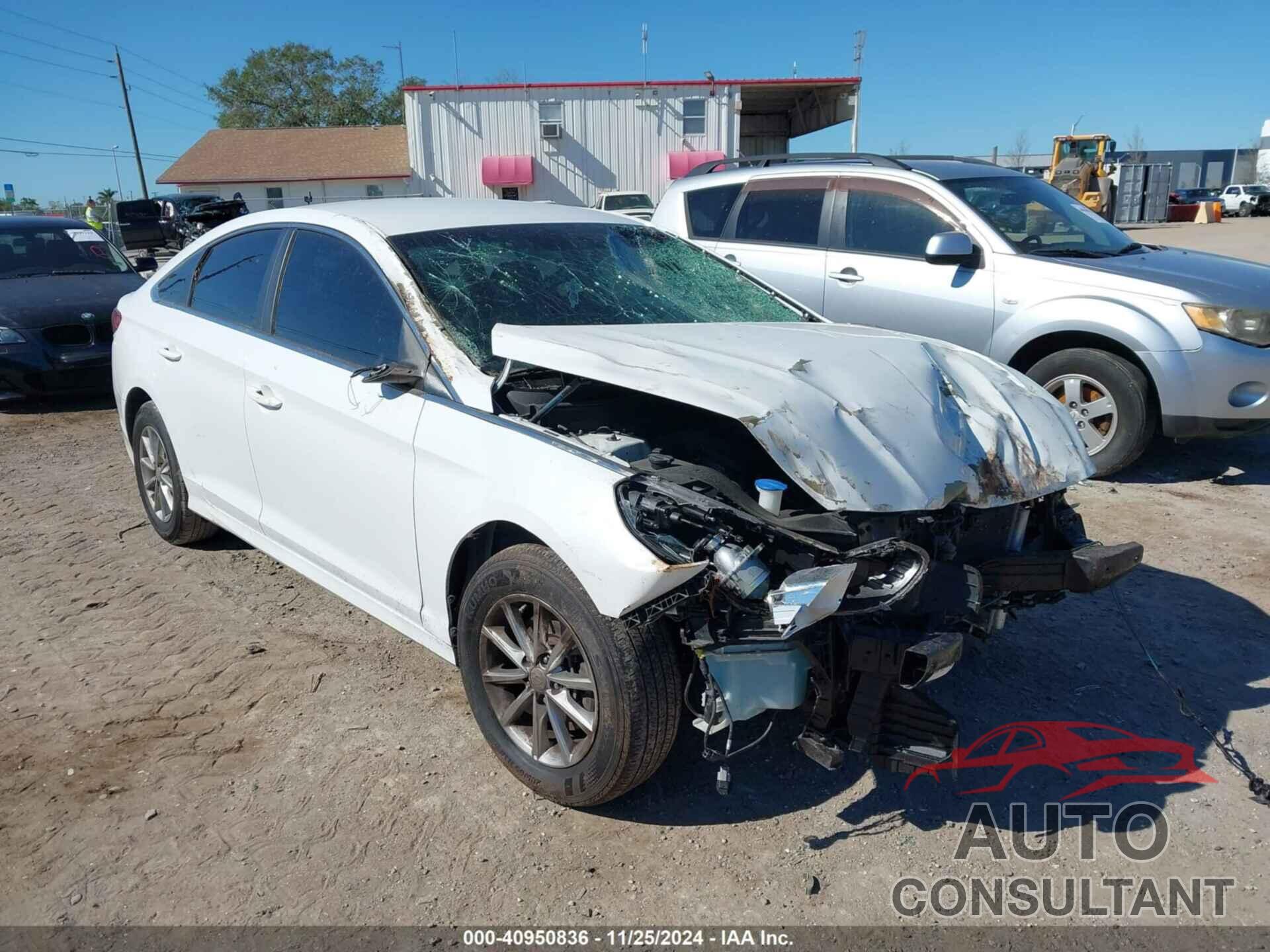 HYUNDAI SONATA 2018 - 5NPE24AF9JH677675