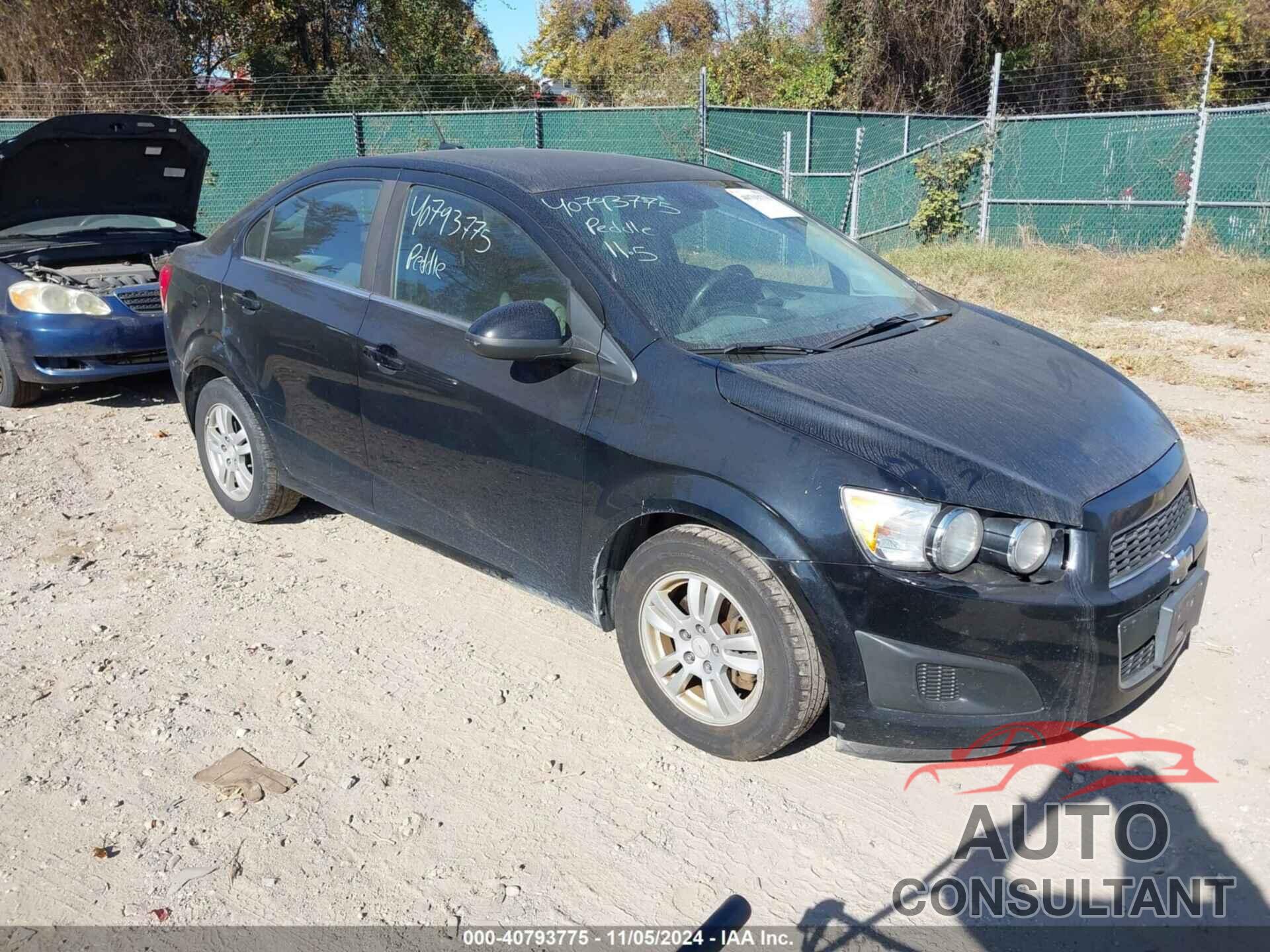CHEVROLET SONIC 2012 - 1G1JD5SH2C4157124