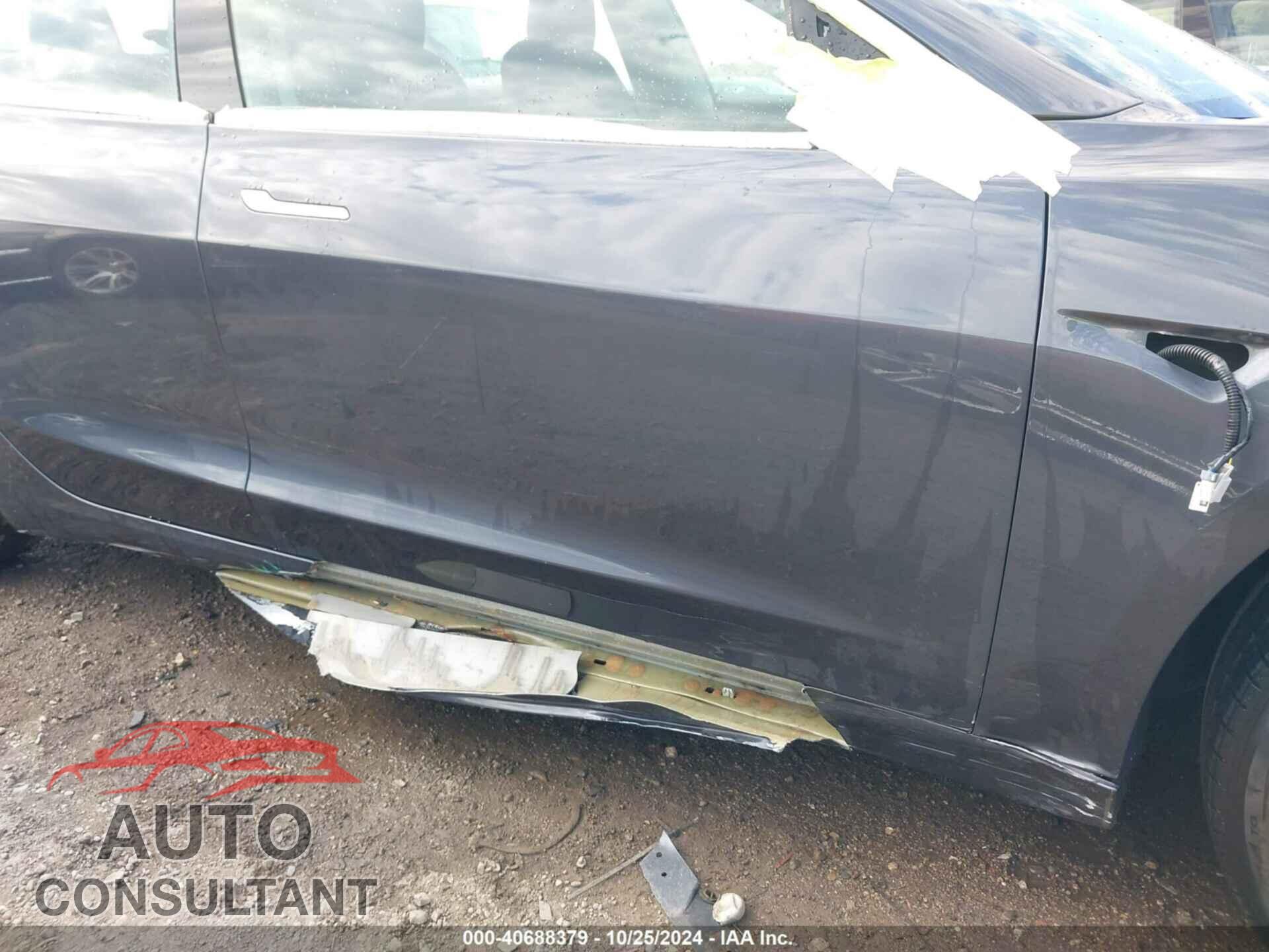TESLA MODEL 3 2018 - 5YJ3E1EA3JF153383