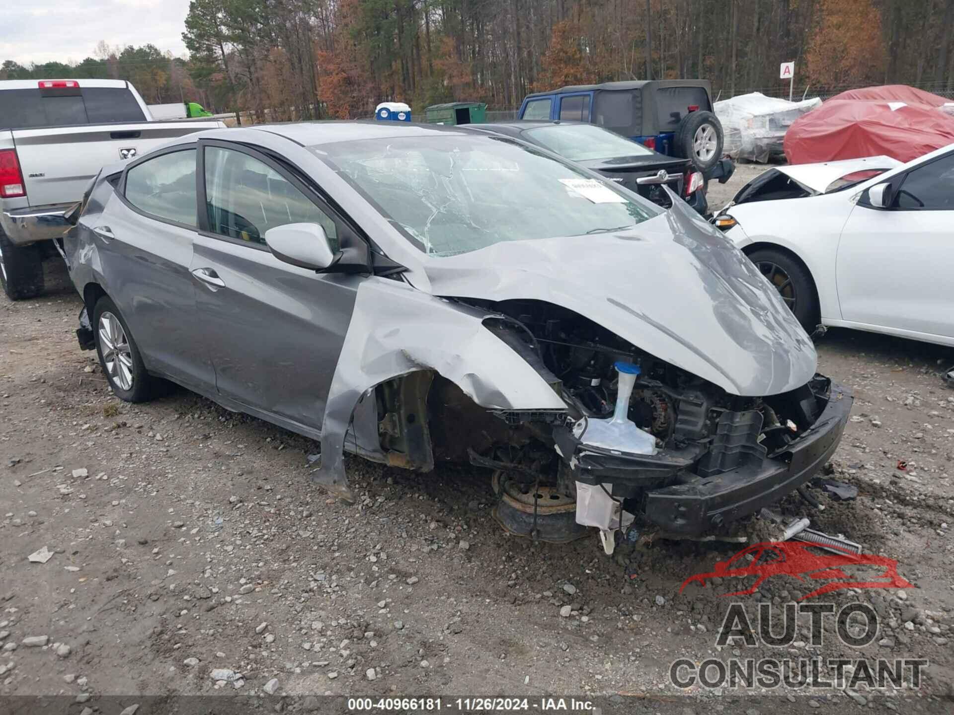 HYUNDAI ELANTRA 2015 - KMHDH4AE9FU300631