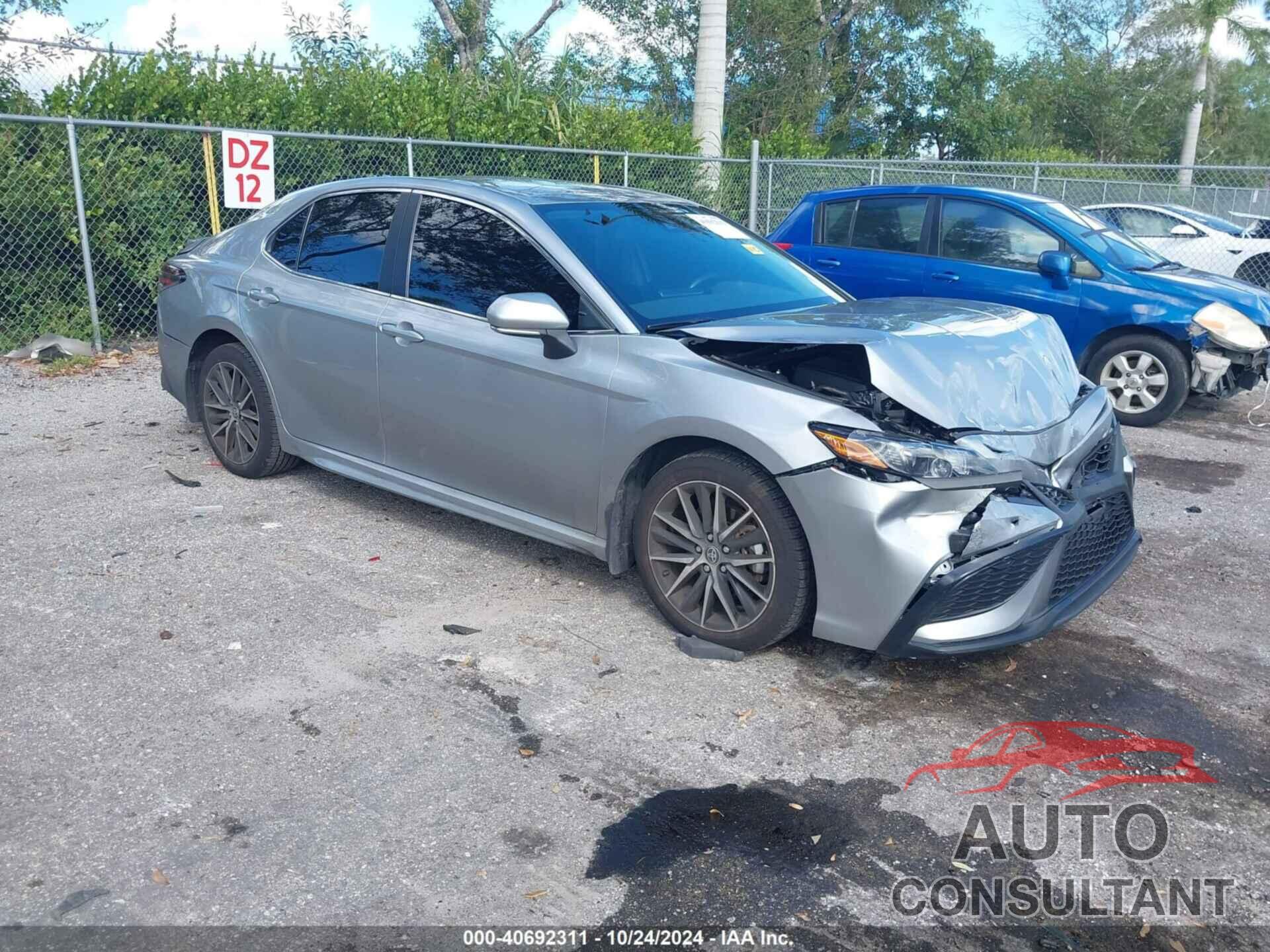 TOYOTA CAMRY 2023 - 4T1G11AK0PU822698