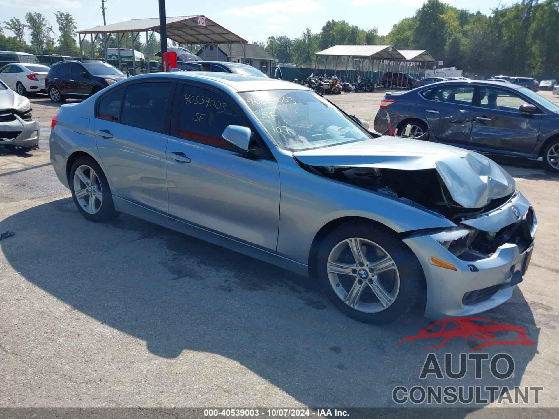 BMW 328I 2013 - WBA3C1G51DNR45475