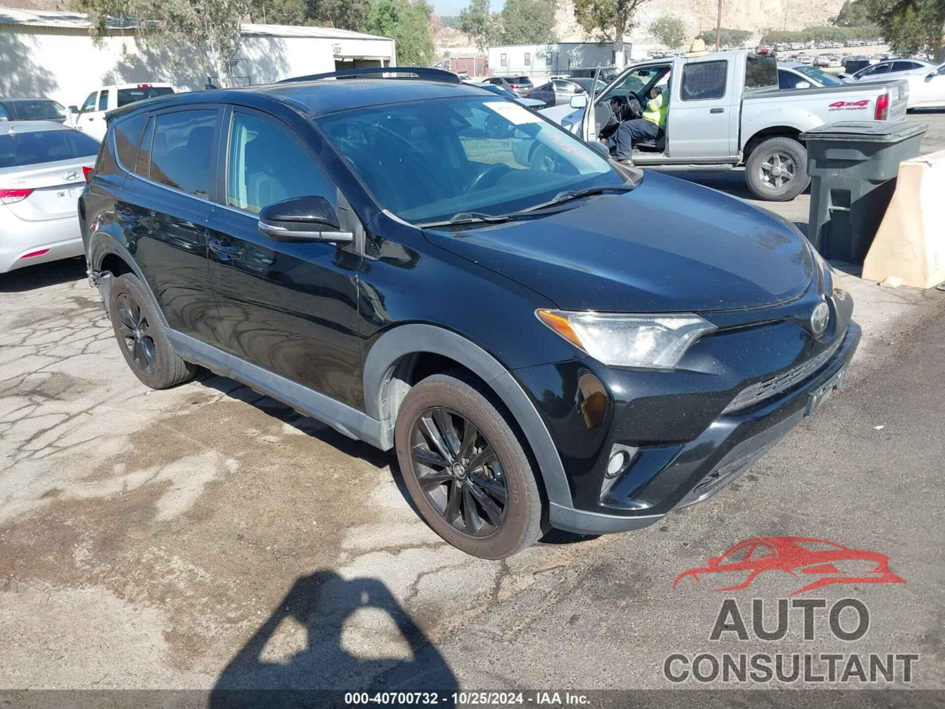 TOYOTA RAV4 2018 - 2T3RFREV9JW751660