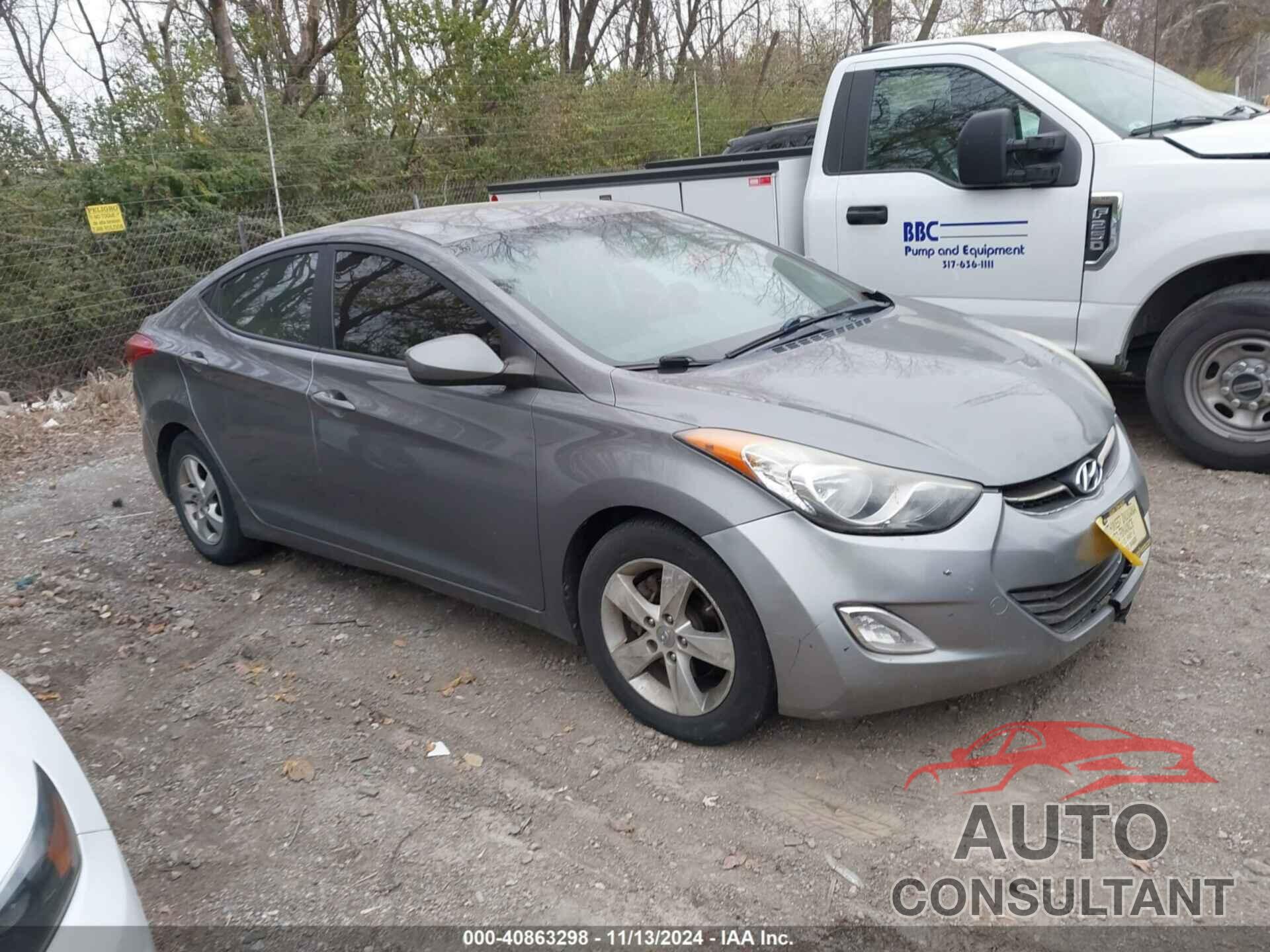 HYUNDAI ELANTRA 2012 - 5NPDH4AE0CH073887