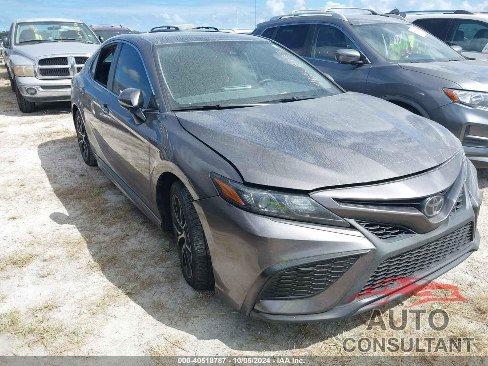 TOYOTA CAMRY 2022 - 4T1T11AK9NU695185