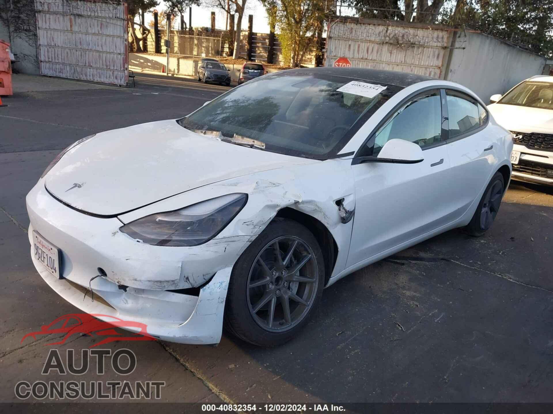 TESLA MODEL 3 2023 - 5YJ3E1EA5PF572425