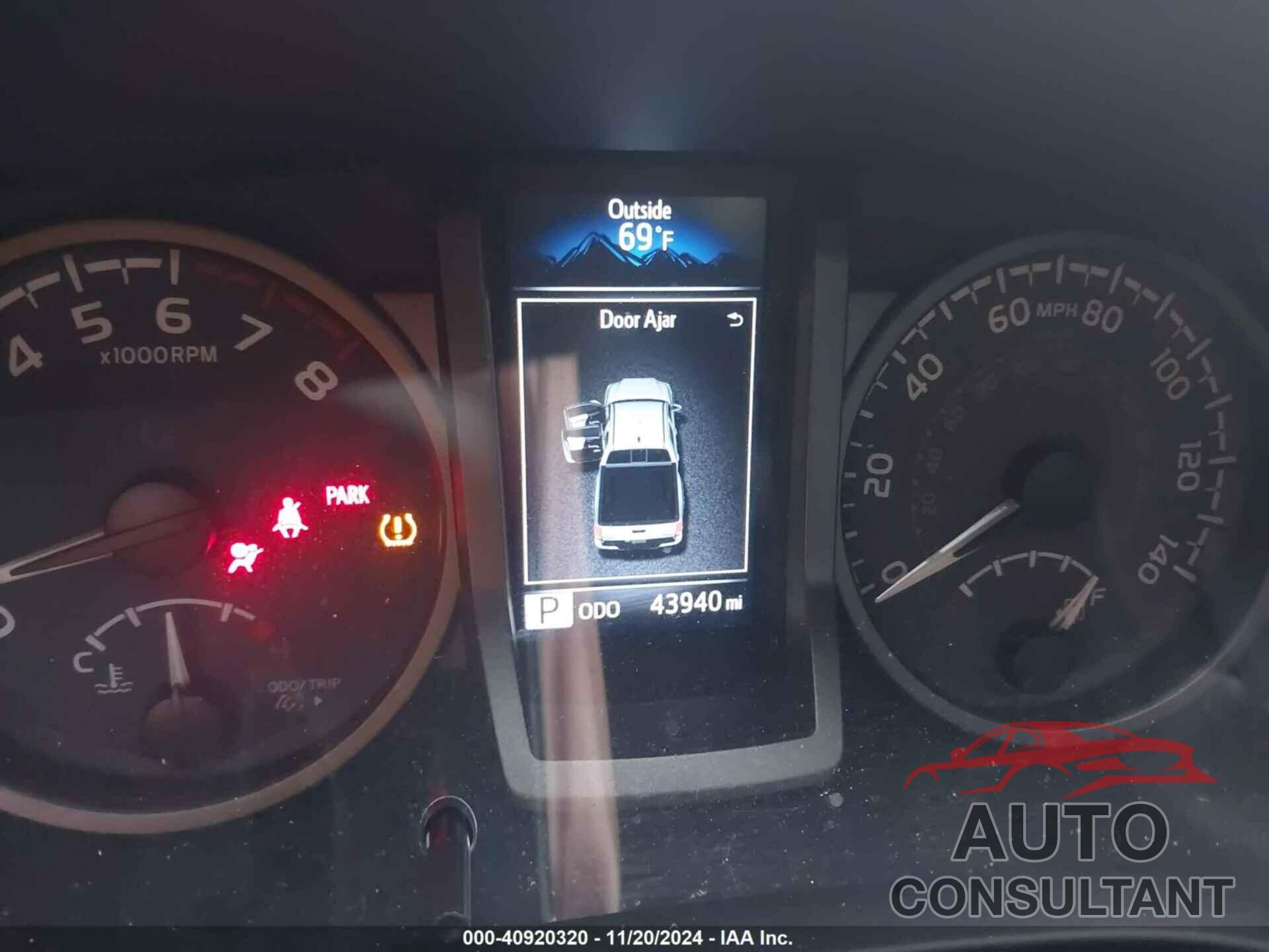 TOYOTA TACOMA 2021 - 5TFCZ5AN5MX270316