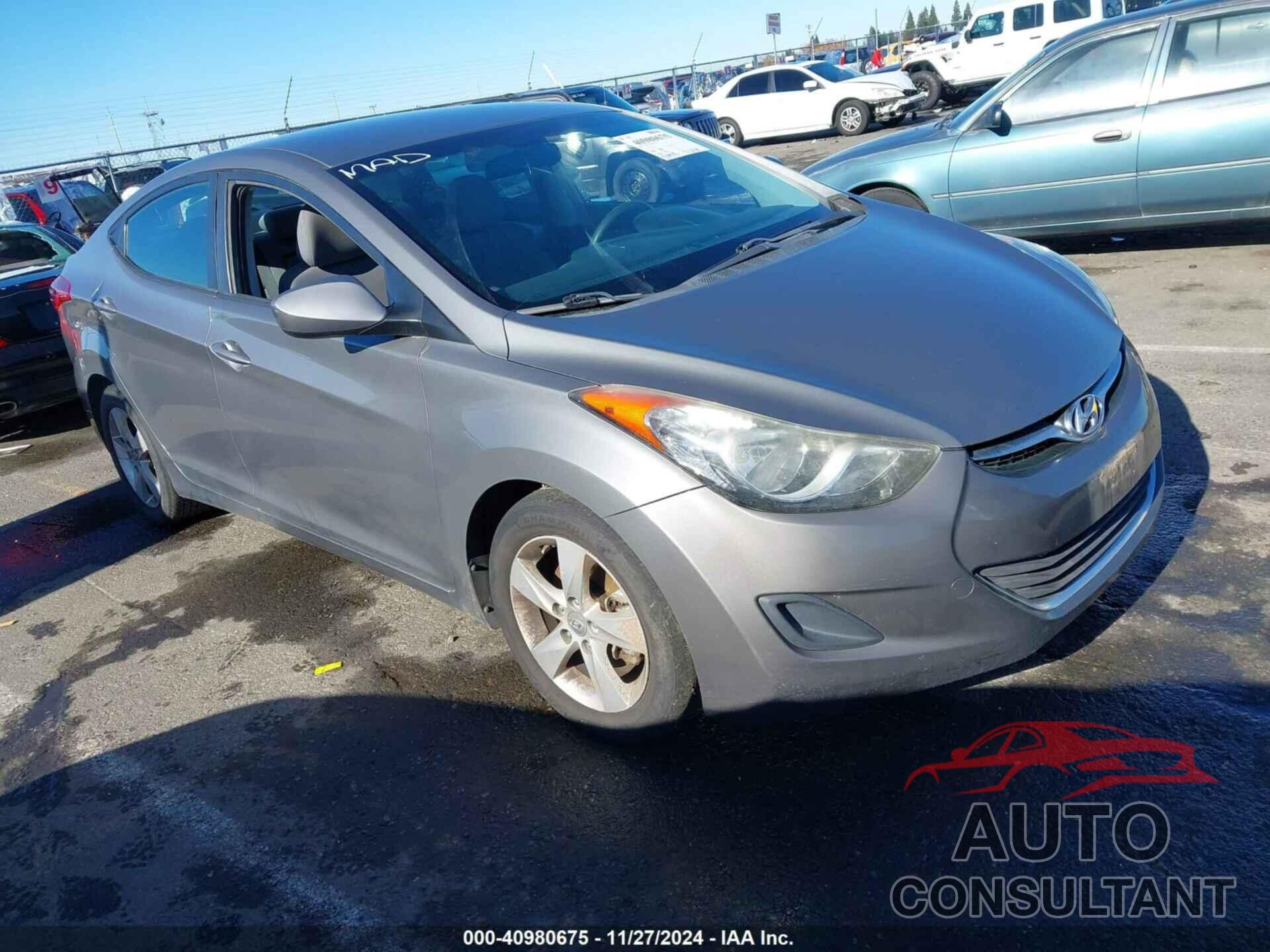 HYUNDAI ELANTRA 2013 - 5NPDH4AE9DH364101