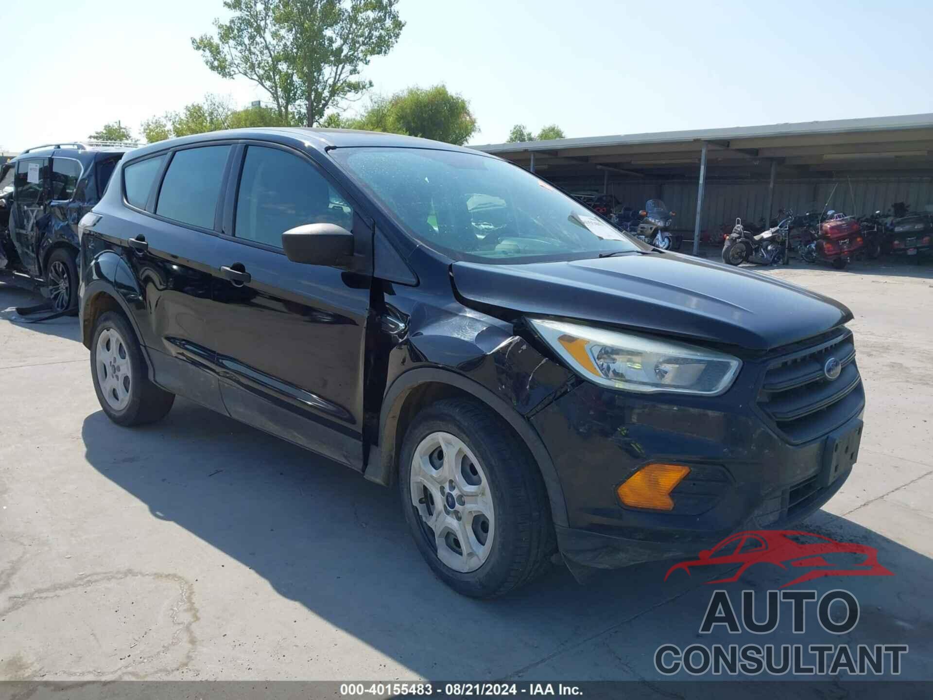 FORD ESCAPE 2017 - 1FMCU0F75HUA27877