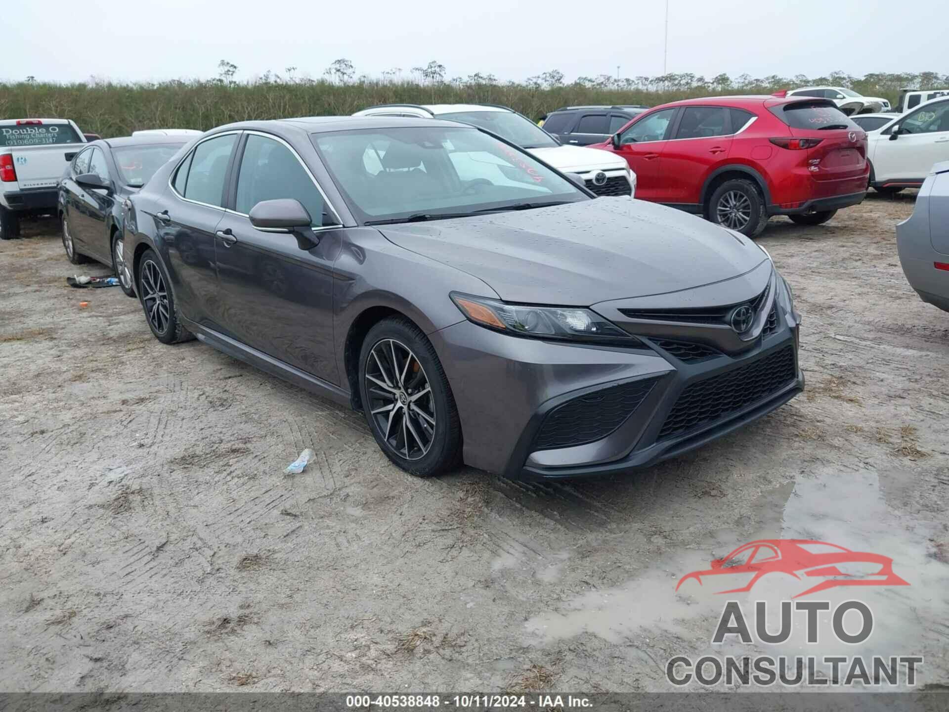 TOYOTA CAMRY 2022 - 4T1T11AK5NU642354