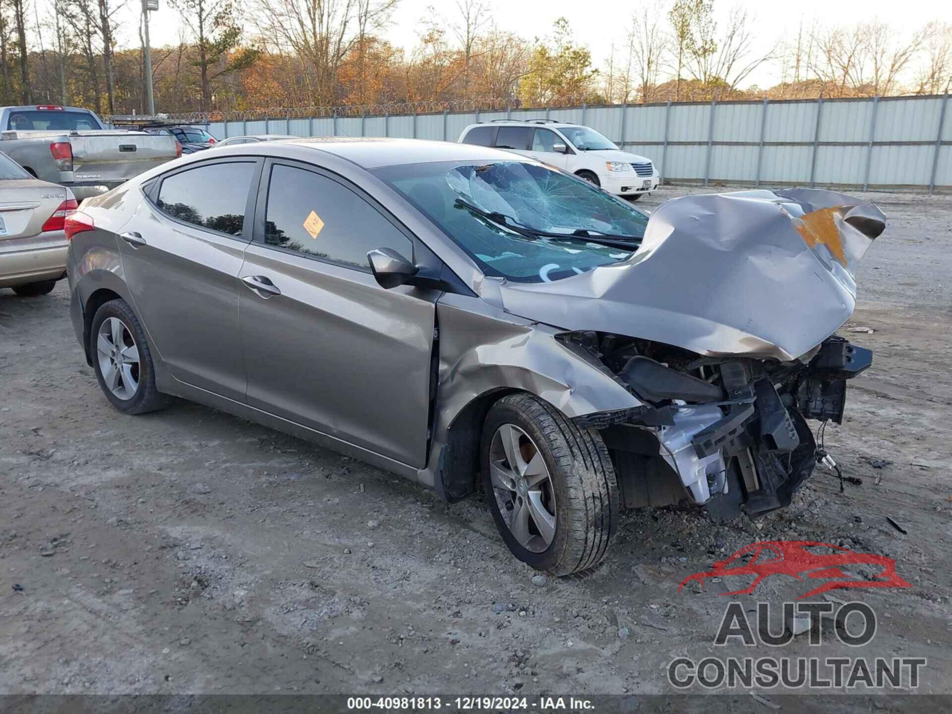 HYUNDAI ELANTRA 2013 - 5NPDH4AE2DH250795
