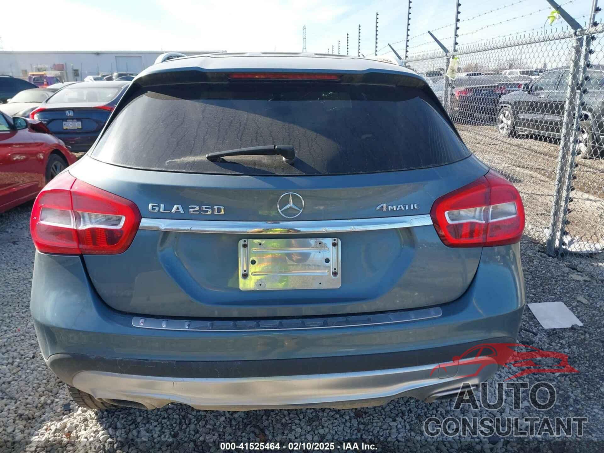 MERCEDES-BENZ GLA 250 2015 - WDCTG4GB4FJ125121