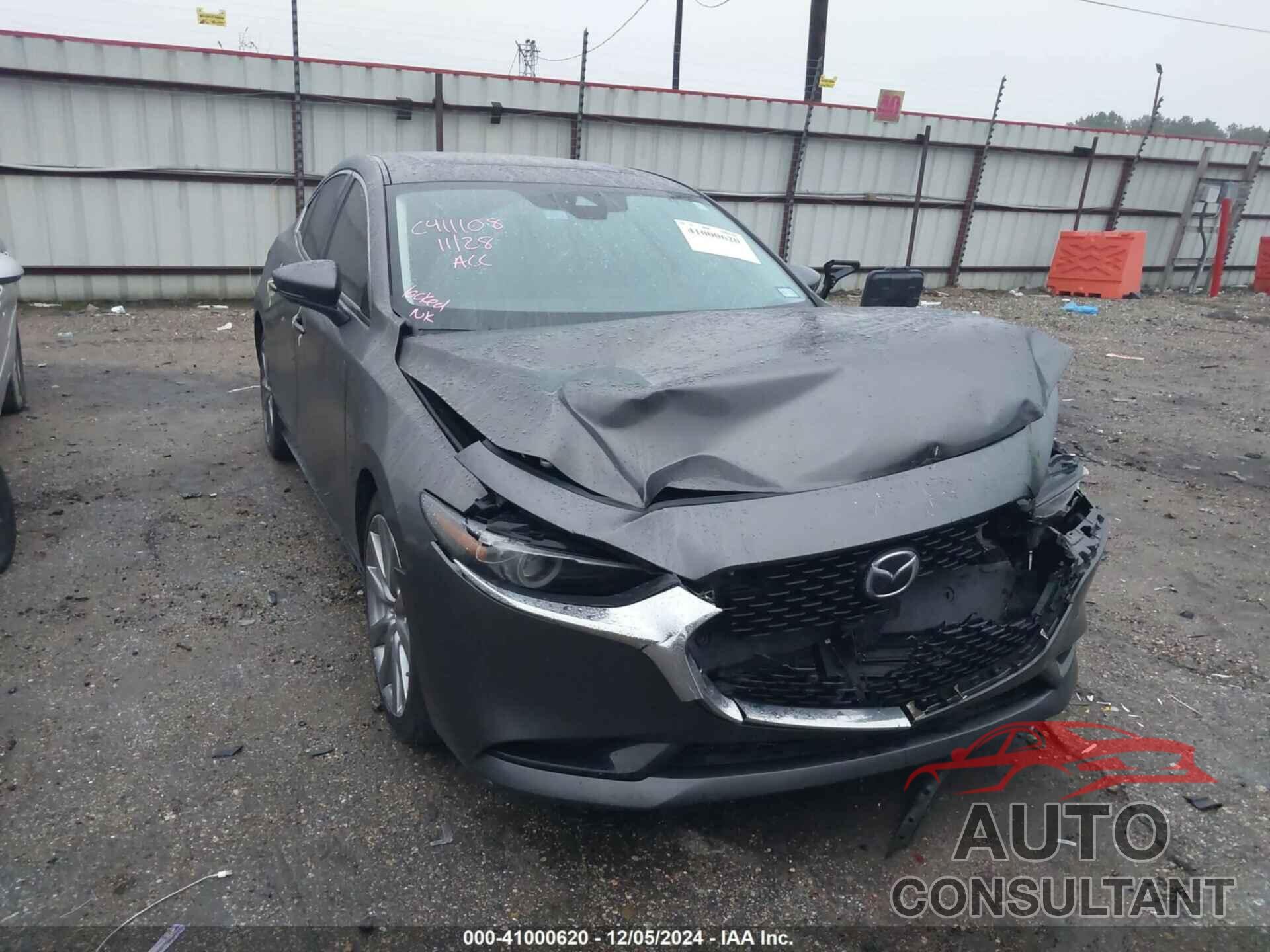 MAZDA MAZDA3 2019 - 3MZBPAEM7KM104343