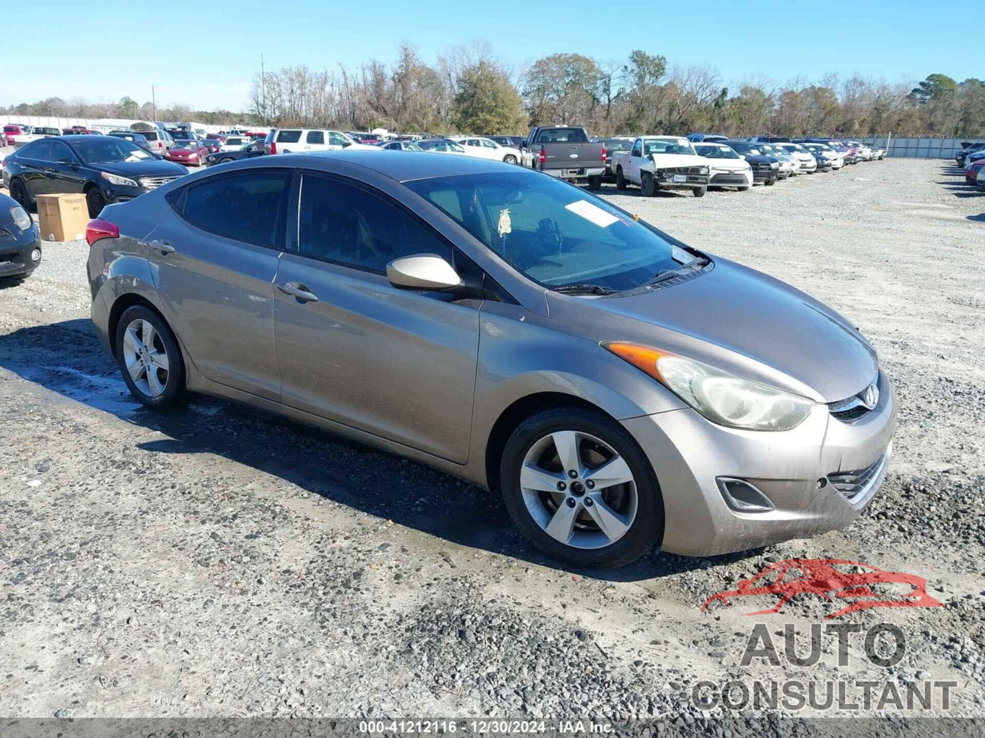 HYUNDAI ELANTRA 2013 - 5NPDH4AE3DH265855