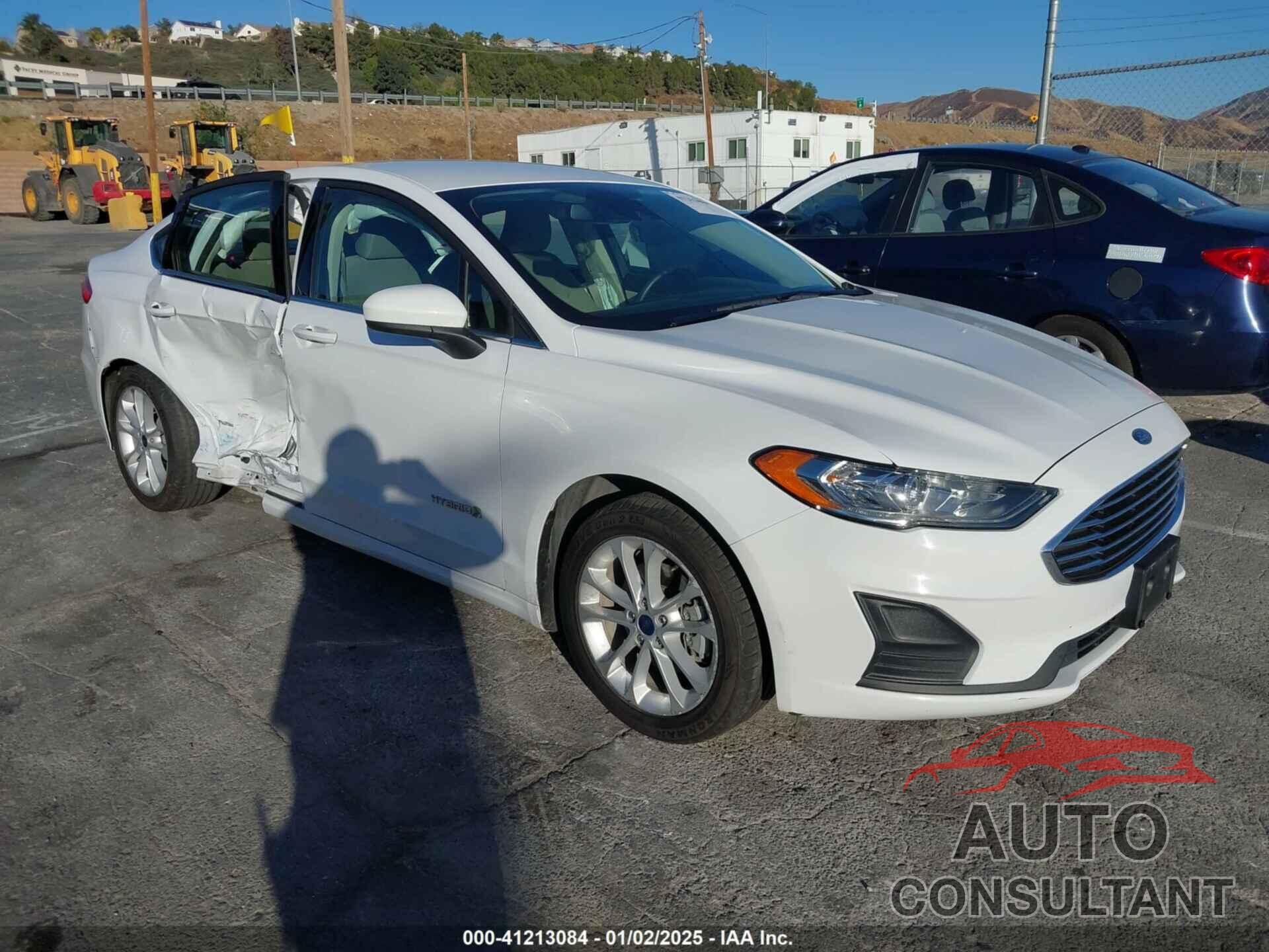 FORD FUSION HYBRID 2019 - 3FA6P0LU6KR236522