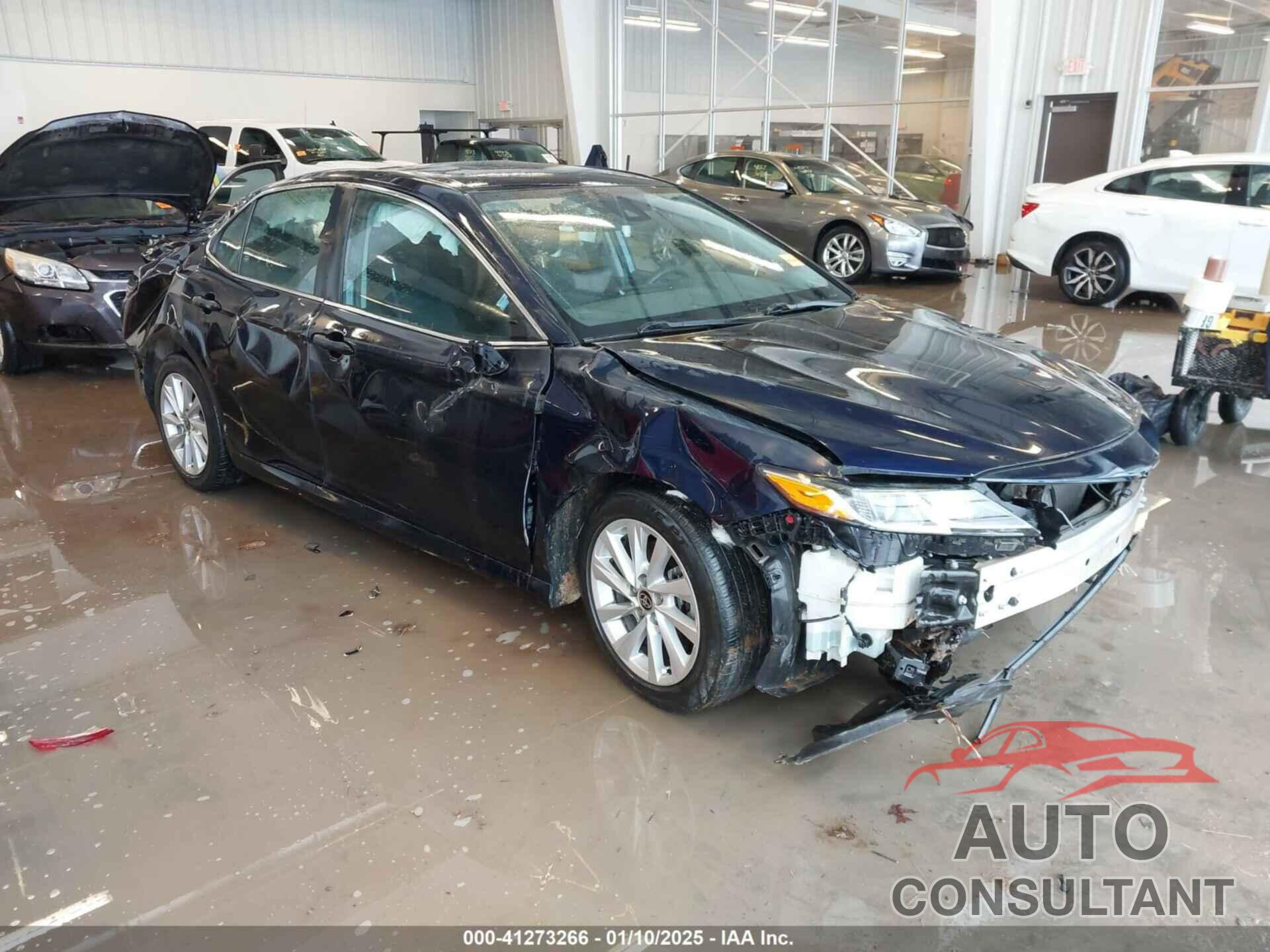 TOYOTA CAMRY 2022 - 4T1C11AK1NU652265