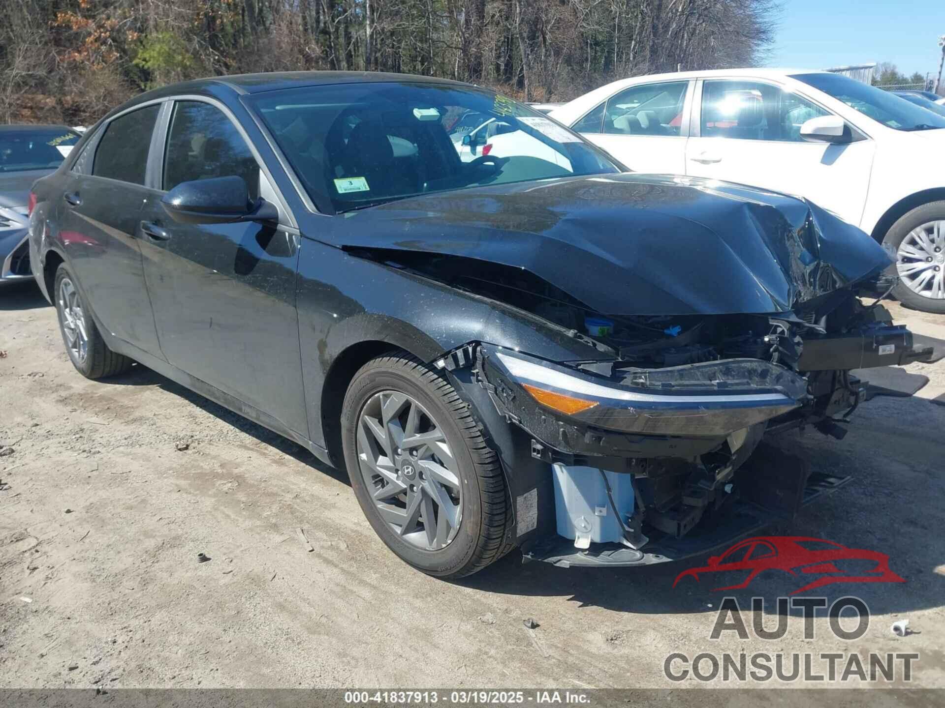 HYUNDAI ELANTRA 2024 - KMHLM4DG2RU725939