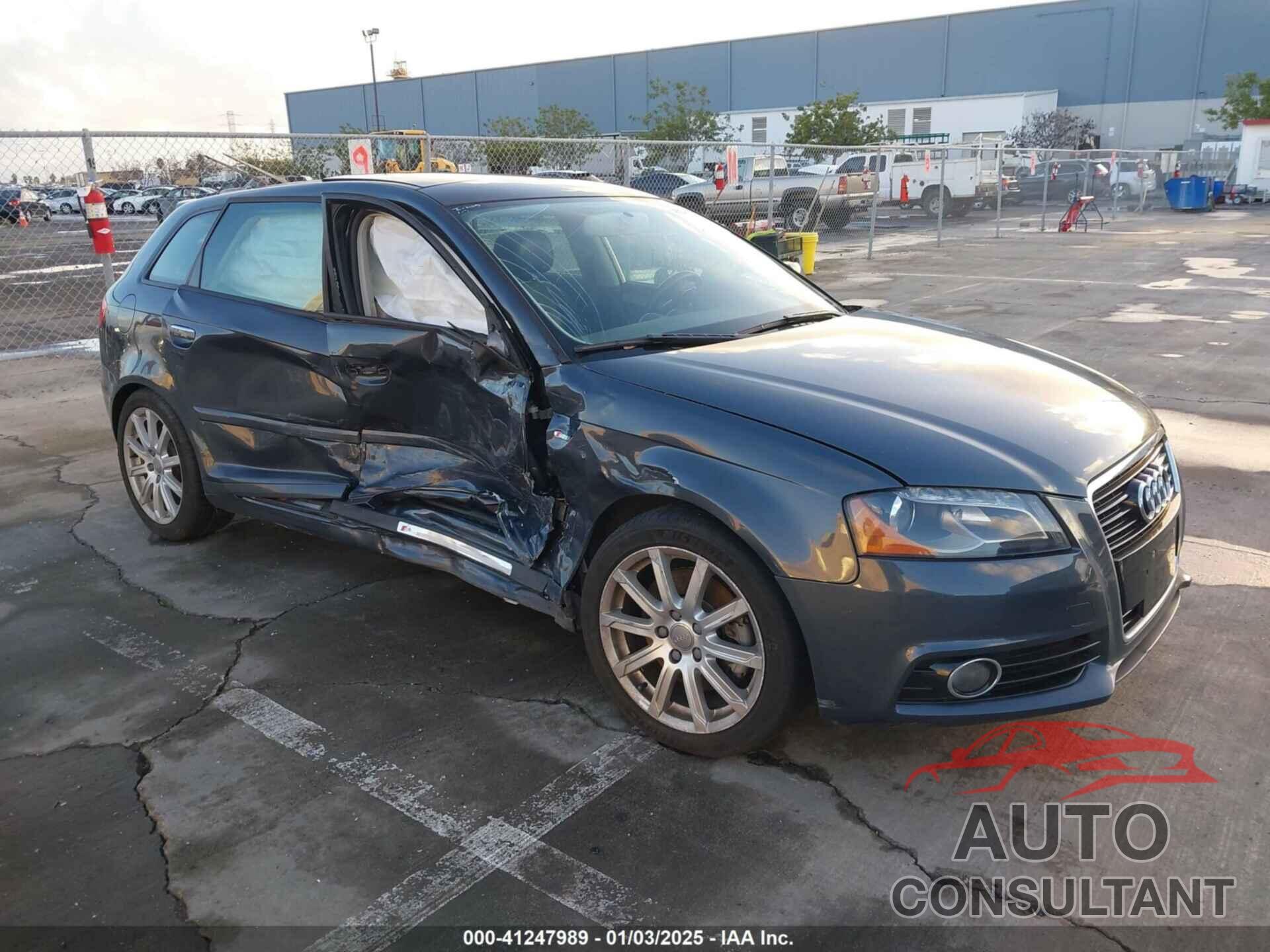 AUDI A3 2011 - WAUKEAFM2BA019024