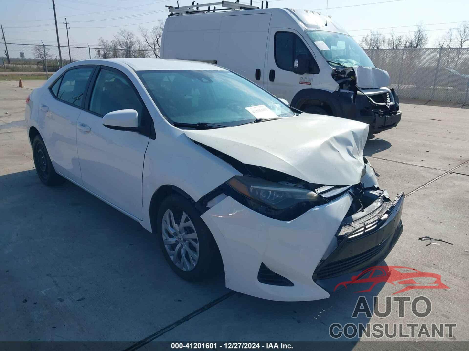 TOYOTA COROLLA 2018 - 5YFBURHE5JP788752