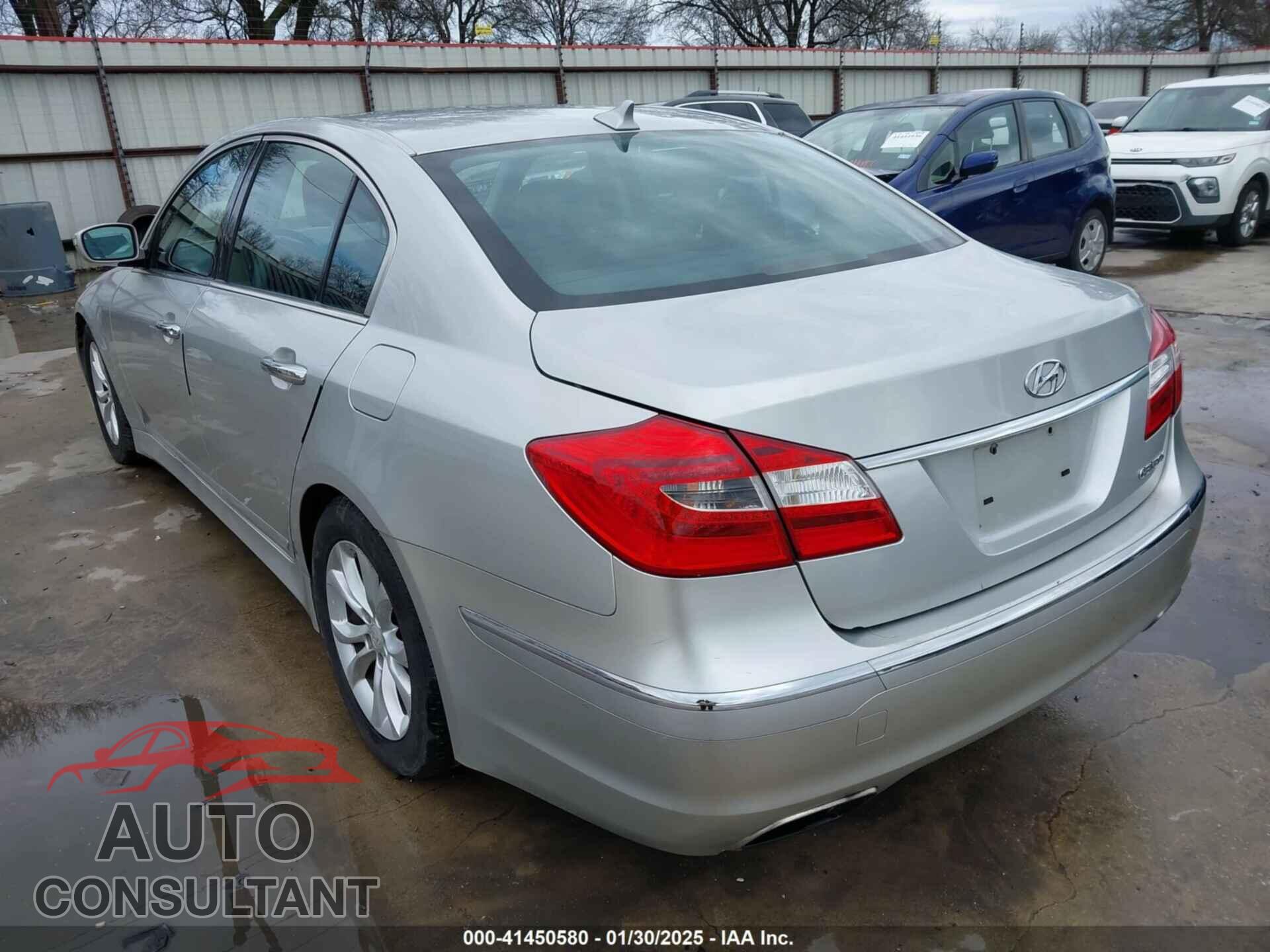HYUNDAI GENESIS 2013 - KMHGC4DD2DU219725