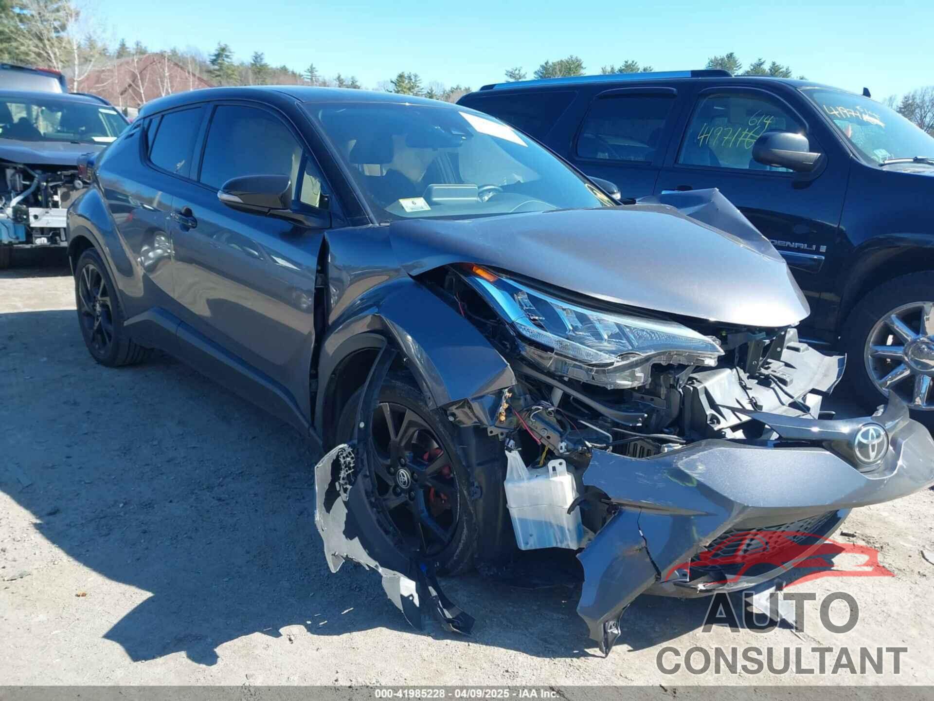 TOYOTA C-HR 2021 - JTNKHMBX0M1102042