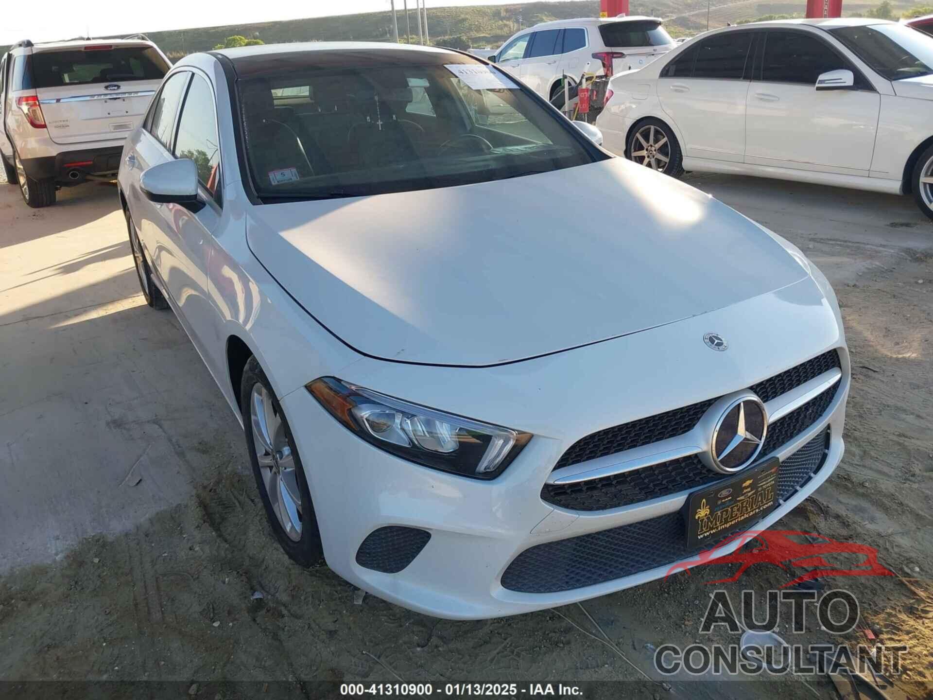 MERCEDES-BENZ A-CLASS 2020 - W1K3G4FB2LJ198447