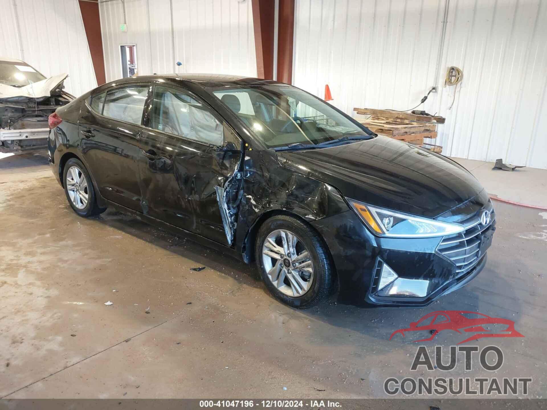 HYUNDAI ELANTRA 2020 - 5NPD84LF0LH570539