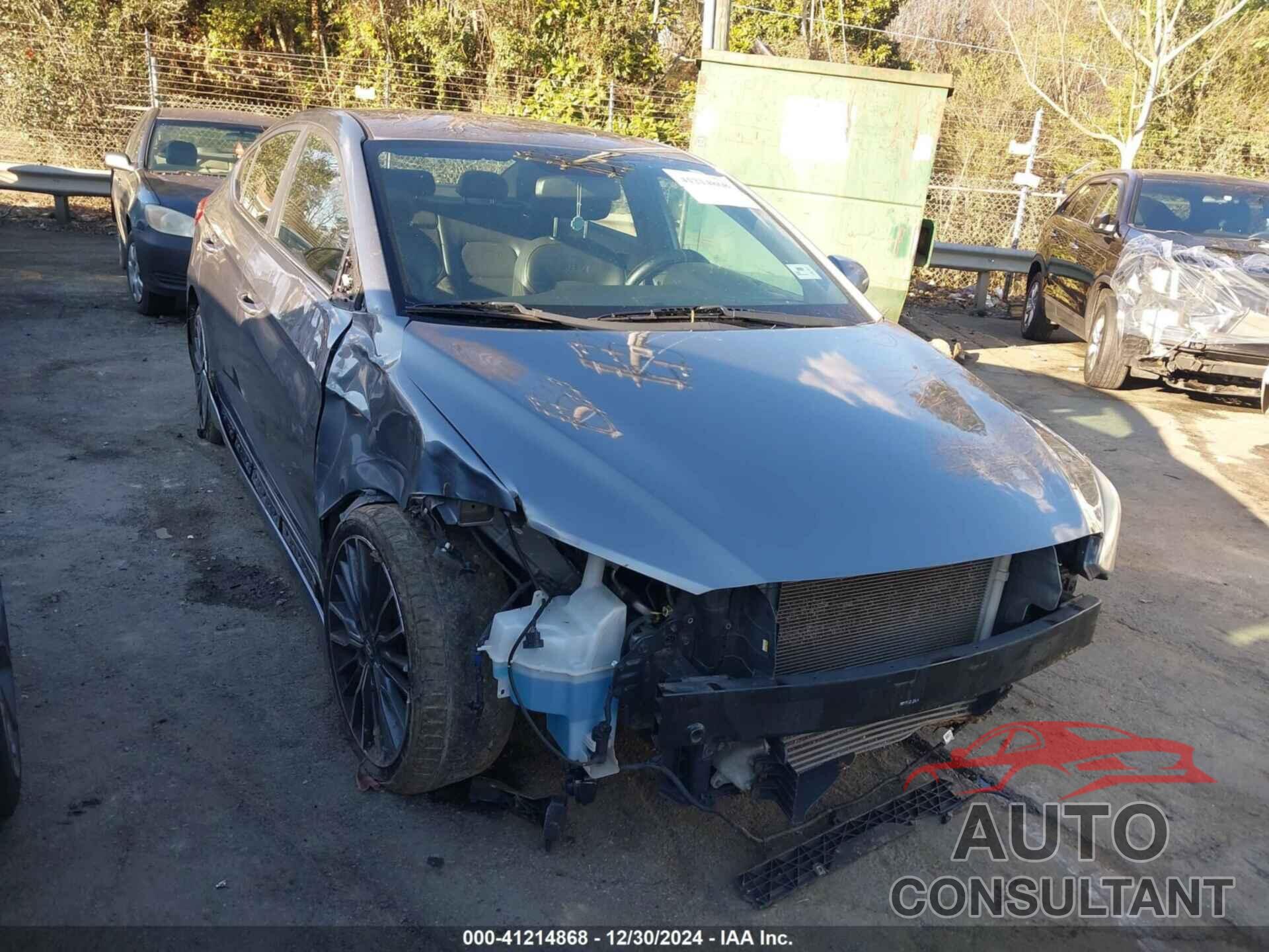 HYUNDAI ELANTRA 2017 - KMHD04LB9HU363855