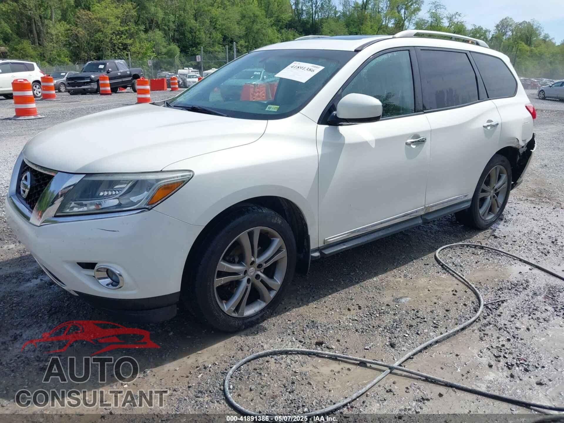 NISSAN PATHFINDER 2013 - 5N1AR2MM4DC623141