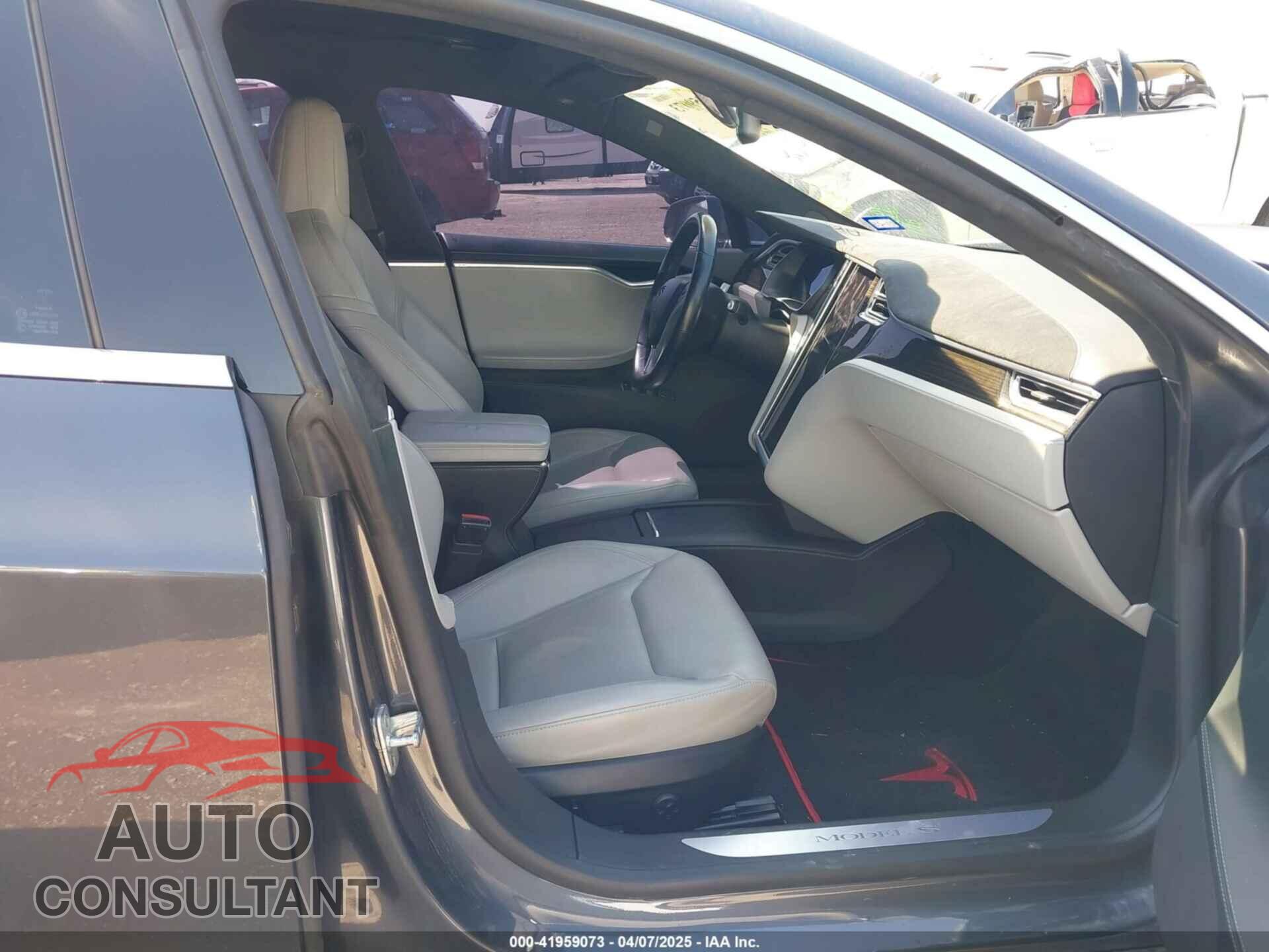 TESLA MODEL S 2015 - 5YJSA1E42FF108878