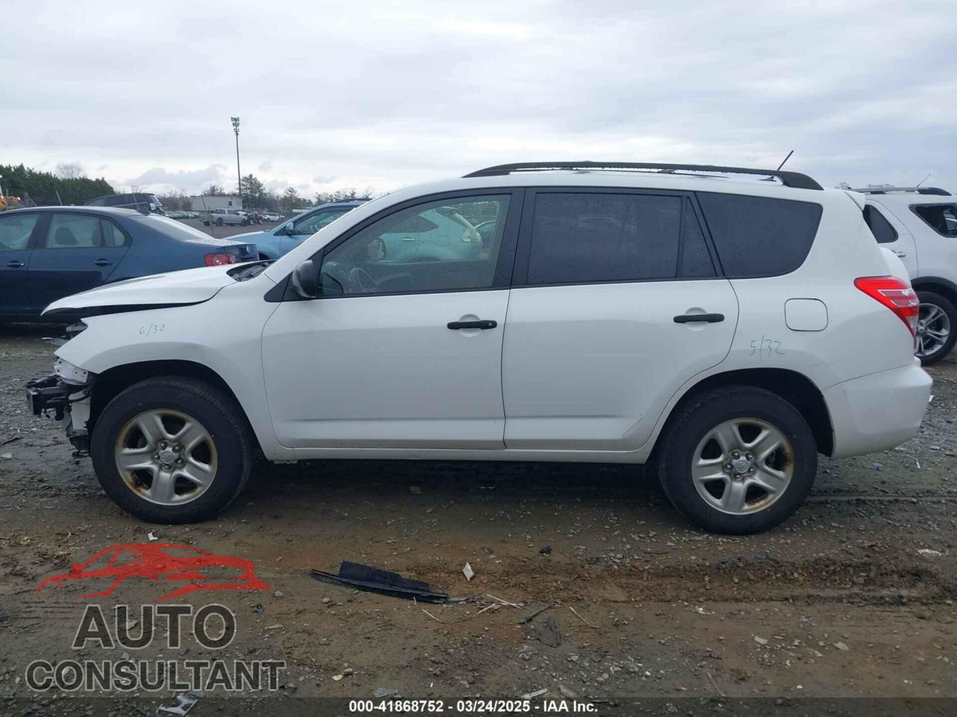 TOYOTA RAV4 2012 - JTMBF4DV6CD043629