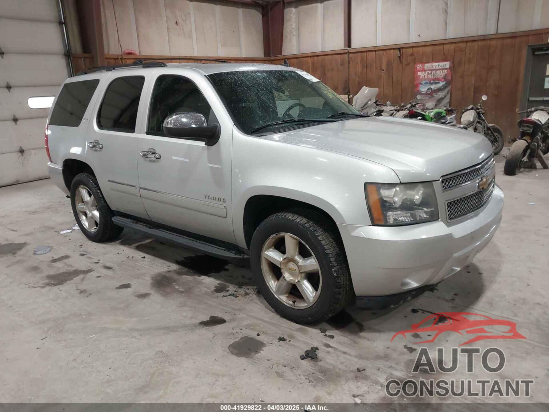 CHEVROLET TAHOE 2011 - 1GNSKCE08BR122074