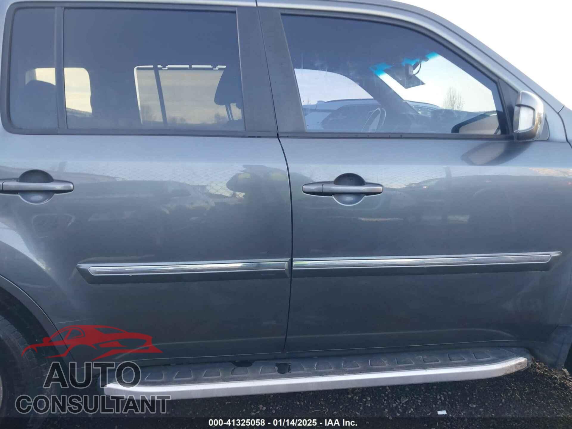 HONDA PILOT 2011 - 5FNYF4H97BB059286