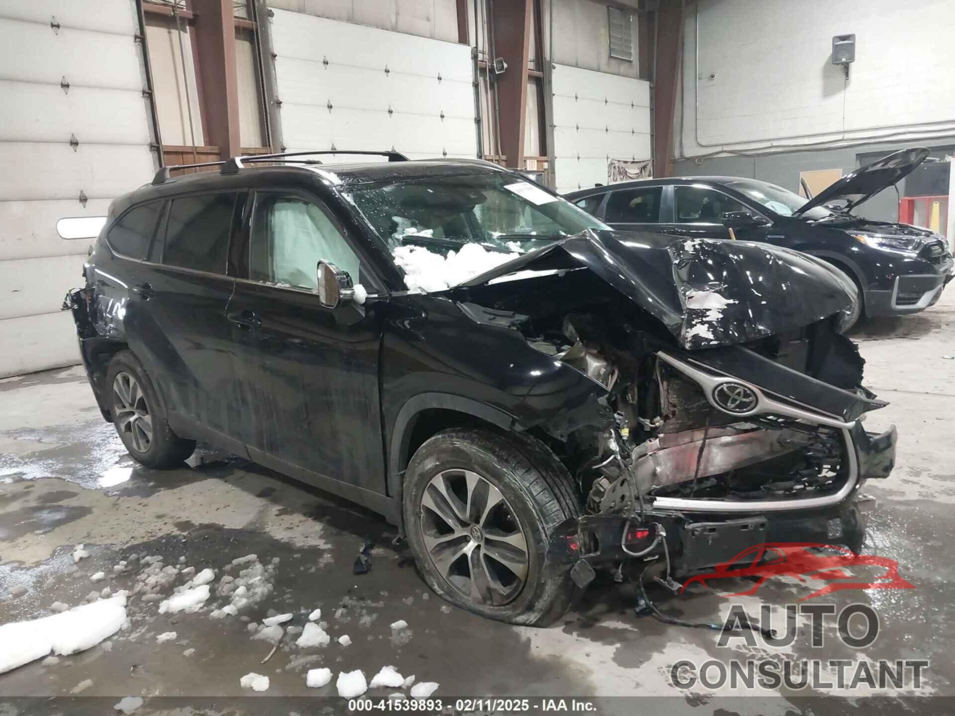 TOYOTA HIGHLANDER 2021 - 5TDHZRBHXMS144593